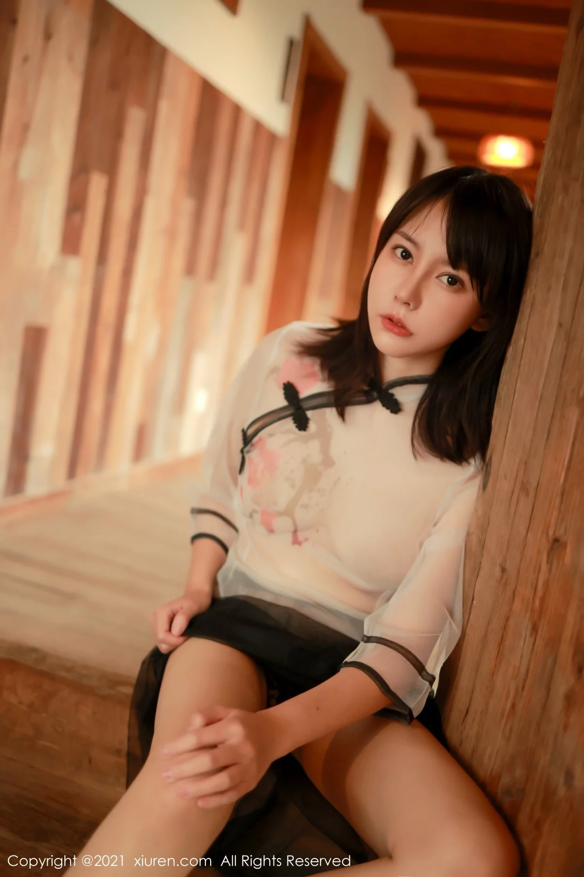 [[XiuRen秀人网]秀人网]No.4234_新人模特韩希蕾轻薄半透服饰露情趣丁字裤秀火辣身材诱惑写真41P