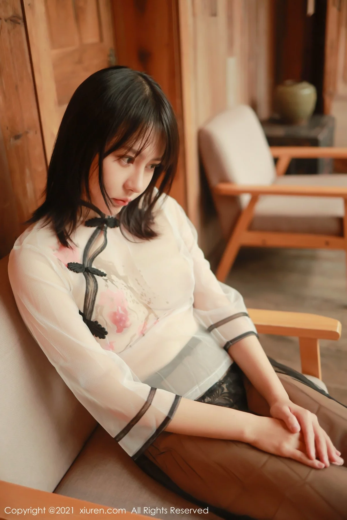 [[XiuRen秀人网]秀人网]No.4234_新人模特韩希蕾轻薄半透服饰露情趣丁字裤秀火辣身材诱惑写真41P