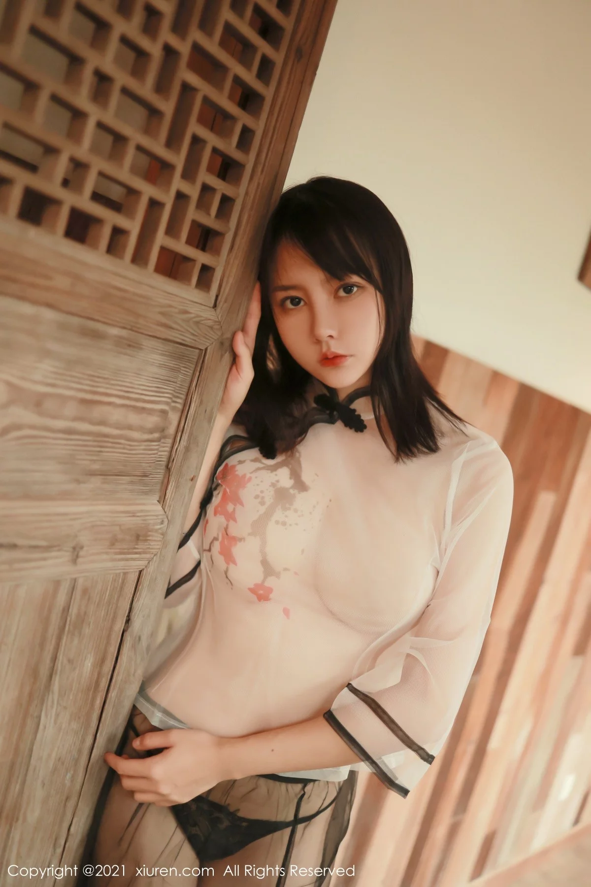 [[XiuRen秀人网]秀人网]No.4234_新人模特韩希蕾轻薄半透服饰露情趣丁字裤秀火辣身材诱惑写真41P