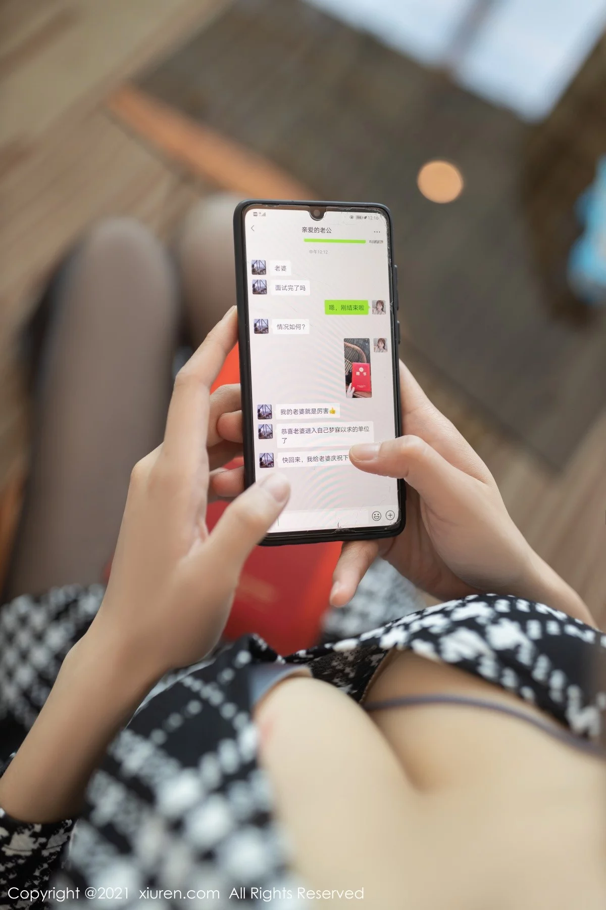 [[XiuRen秀人网]秀人网]No.4292_模特陆萱萱重庆旅拍私房半脱露灰色精致内衣配开档黑丝诱惑写真88P