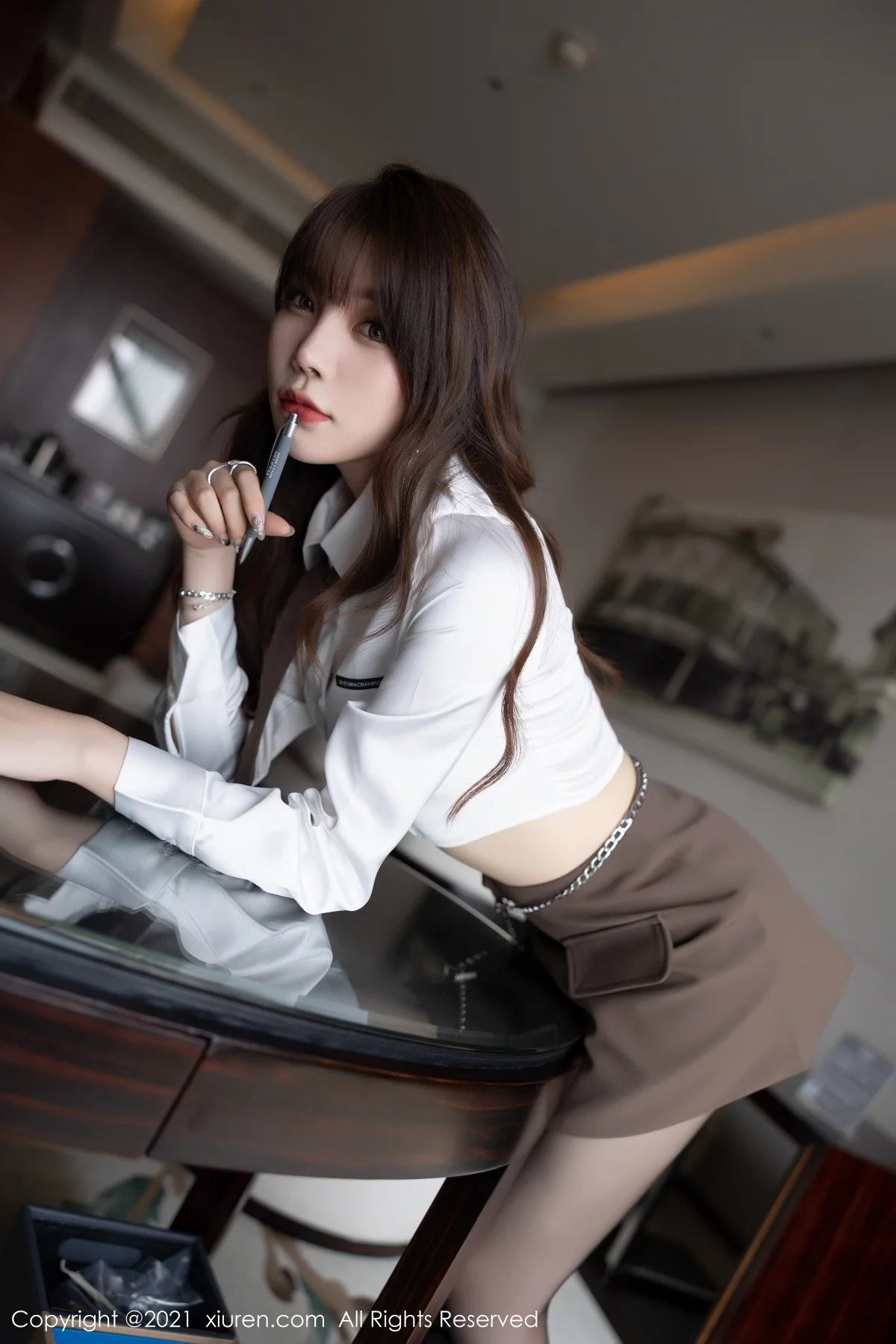 [[XiuRen秀人网]秀人网]No.4299_女神芝芝Booty情趣调教白衬衣下性感内衣配黑丝裤袜诱惑写真89P