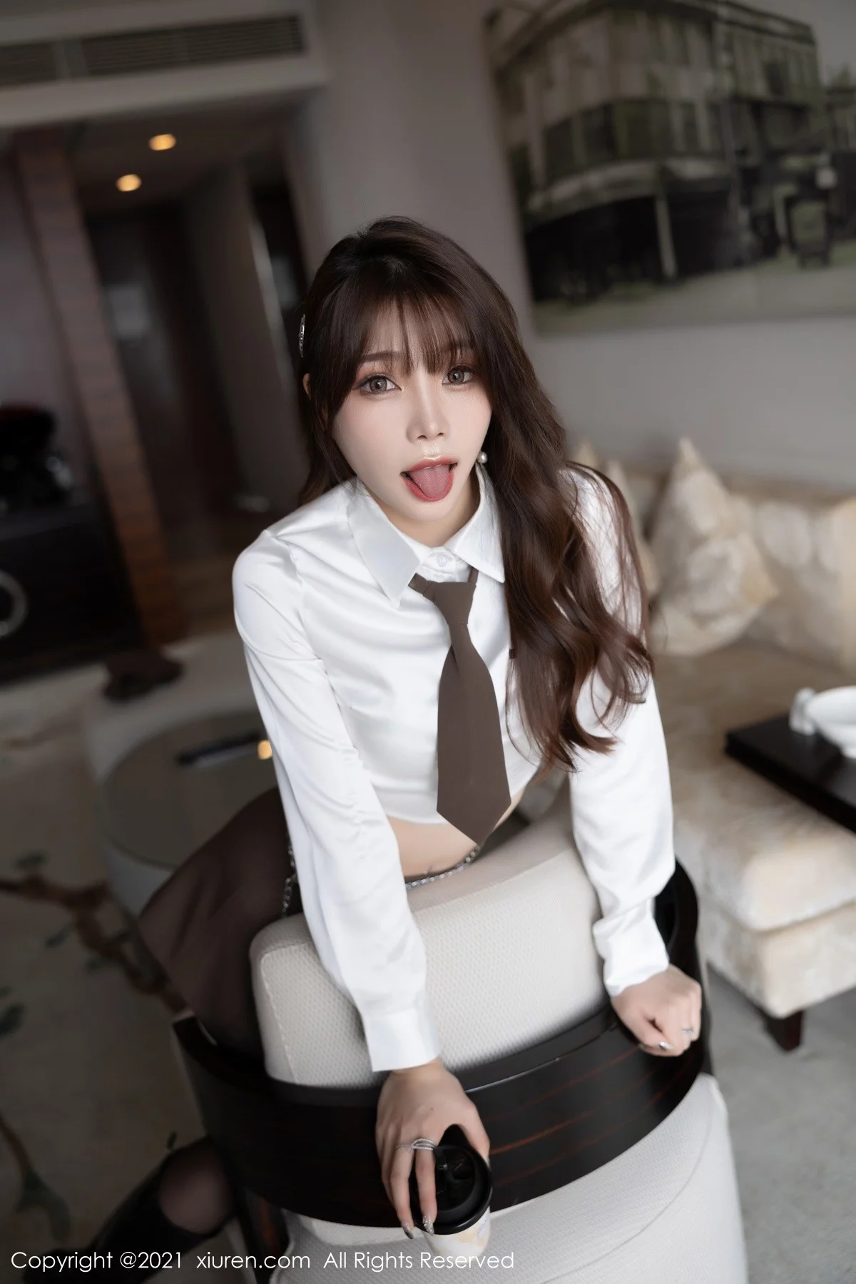 [[XiuRen秀人网]秀人网]No.4299_女神芝芝Booty情趣调教白衬衣下性感内衣配黑丝裤袜诱惑写真89P