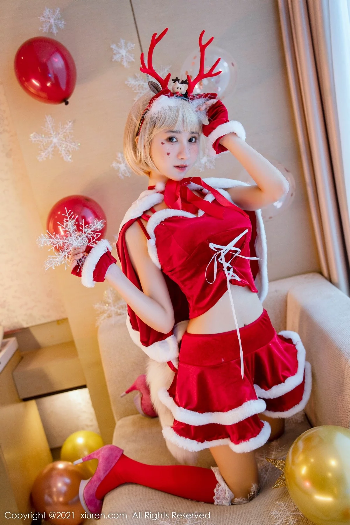 [[XiuRen秀人网]秀人网]No.4300_女神小果冻儿圣诞主题私房性感红色服饰半脱秀火辣身材诱惑写真57P