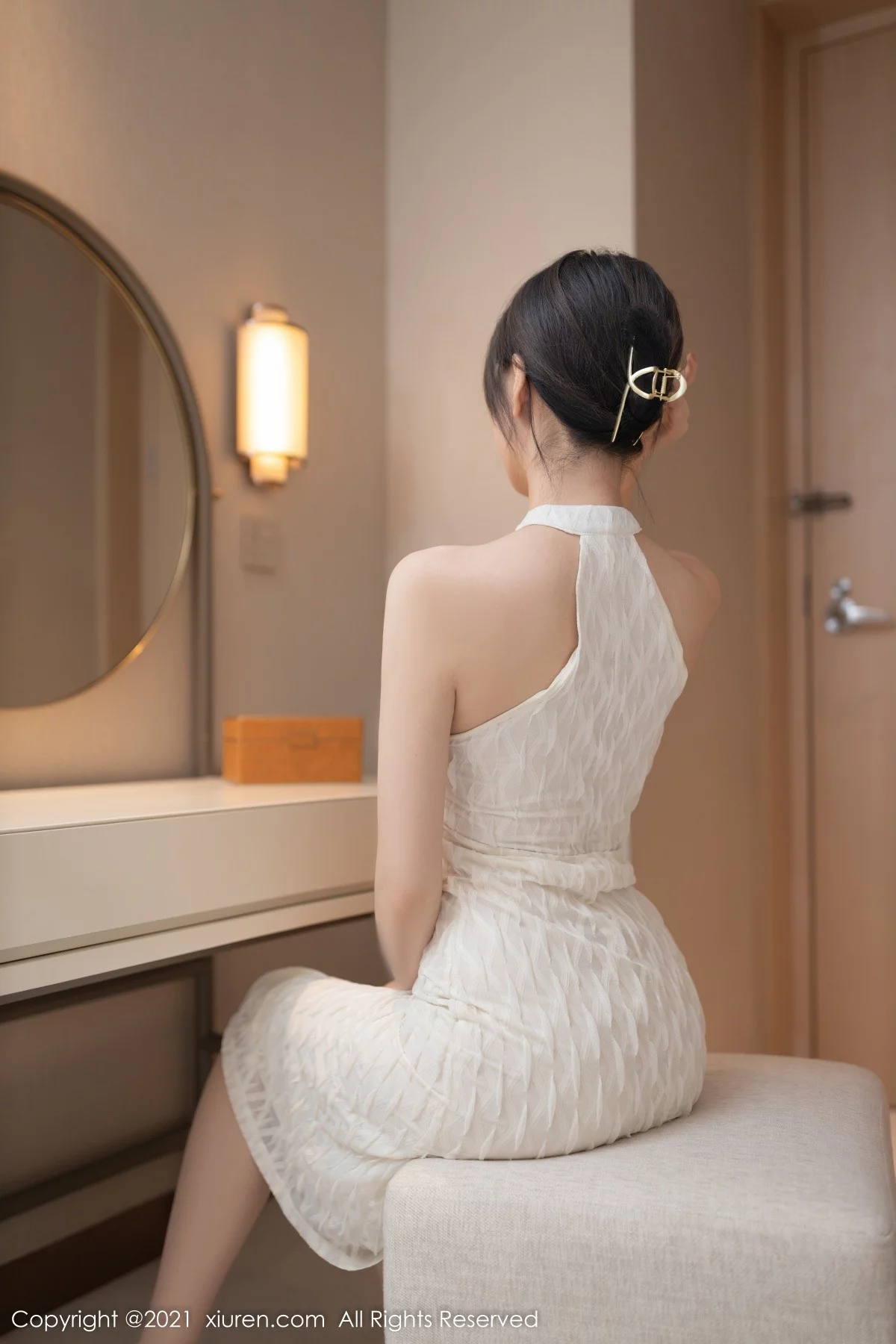 [[XiuRen秀人网]秀人网]No.4308_模特安然Maleah私房脱白纱连衣裙露红色蕾丝内衣惹火诱惑写真80P