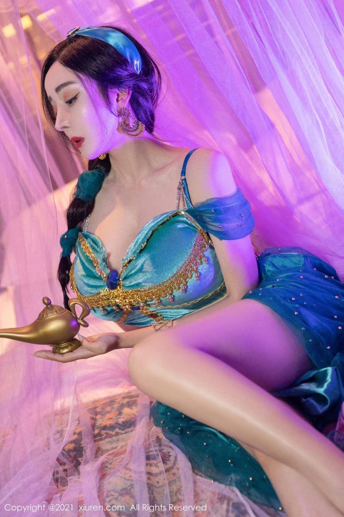 [[XiuRen秀人网]秀人网]No.4243_模特允爾成都旅拍异域风情主题私房半脱露丰乳肥臀极致诱惑写真63P