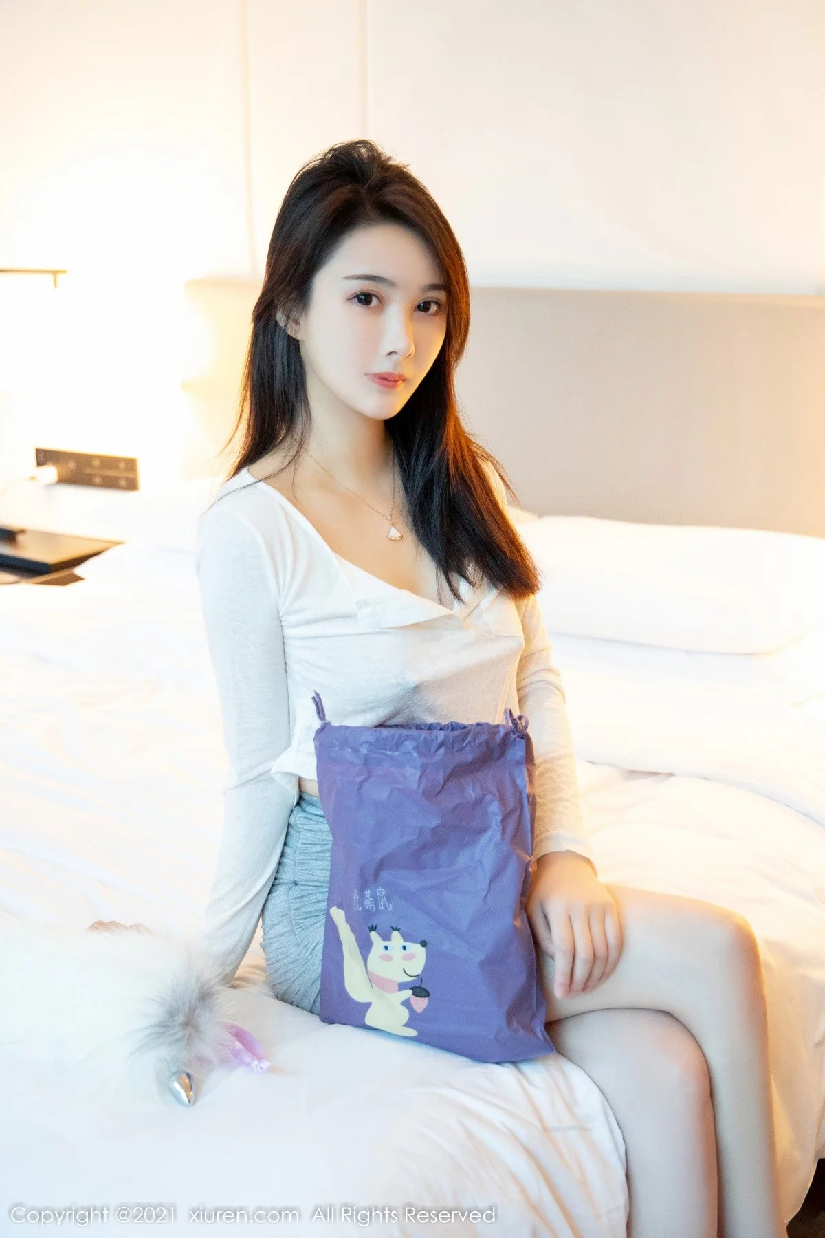 [[XiuRen秀人网]秀人网]No.4312_模特Summer宝宝白纱衣配超短裙半脱露蕾丝内衣撩人诱惑写真60P