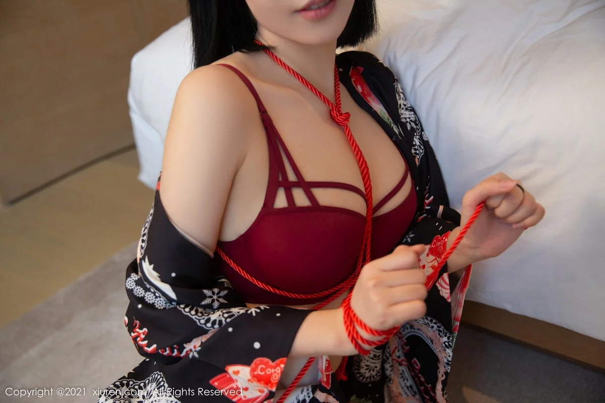 [[XiuRen秀人网]秀人网]No.4313_模特一颗甜蛋黄a私房魅力日式和服情趣人体盛宴撩人诱惑写真81P