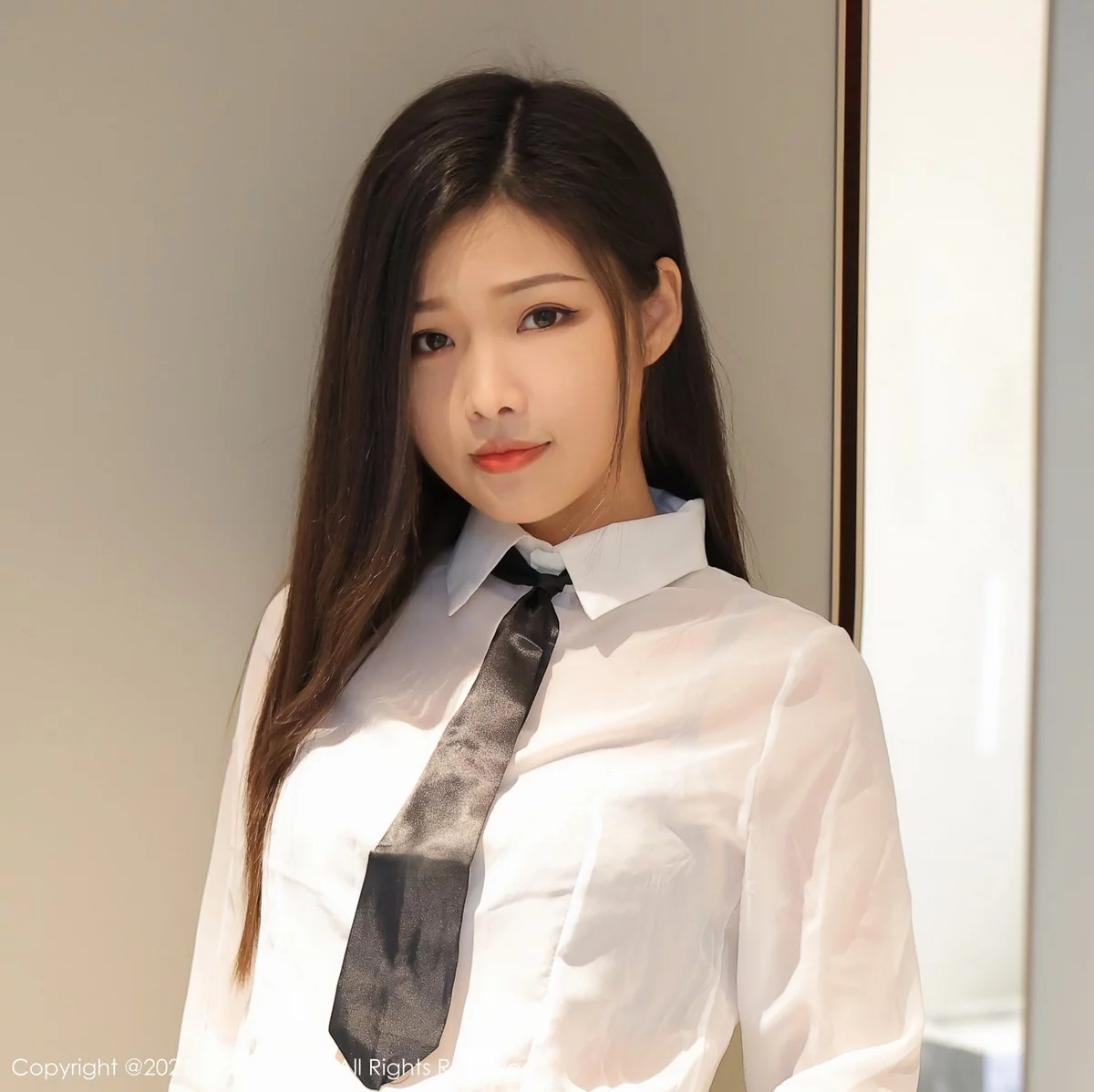 [[XiuRen秀人网]秀人网]No.4324_模特星萌私房经典白衬衣黑短裙配黑丝吊袜秀完美身材诱惑写真49P