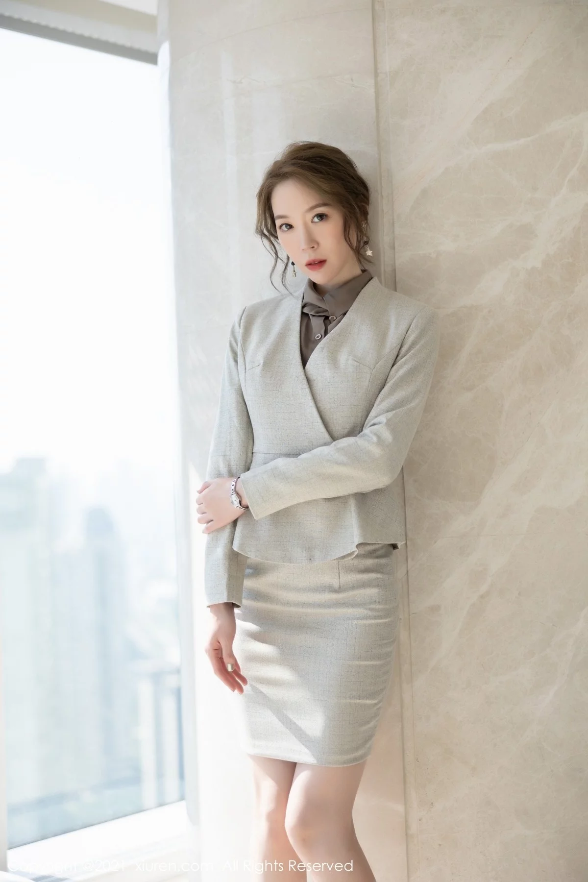 [[XiuRen秀人网]秀人网]No.4331_模特梦心玥私房脱制服套装露黑色情趣内衣配蕾丝吊袜诱惑写真105P