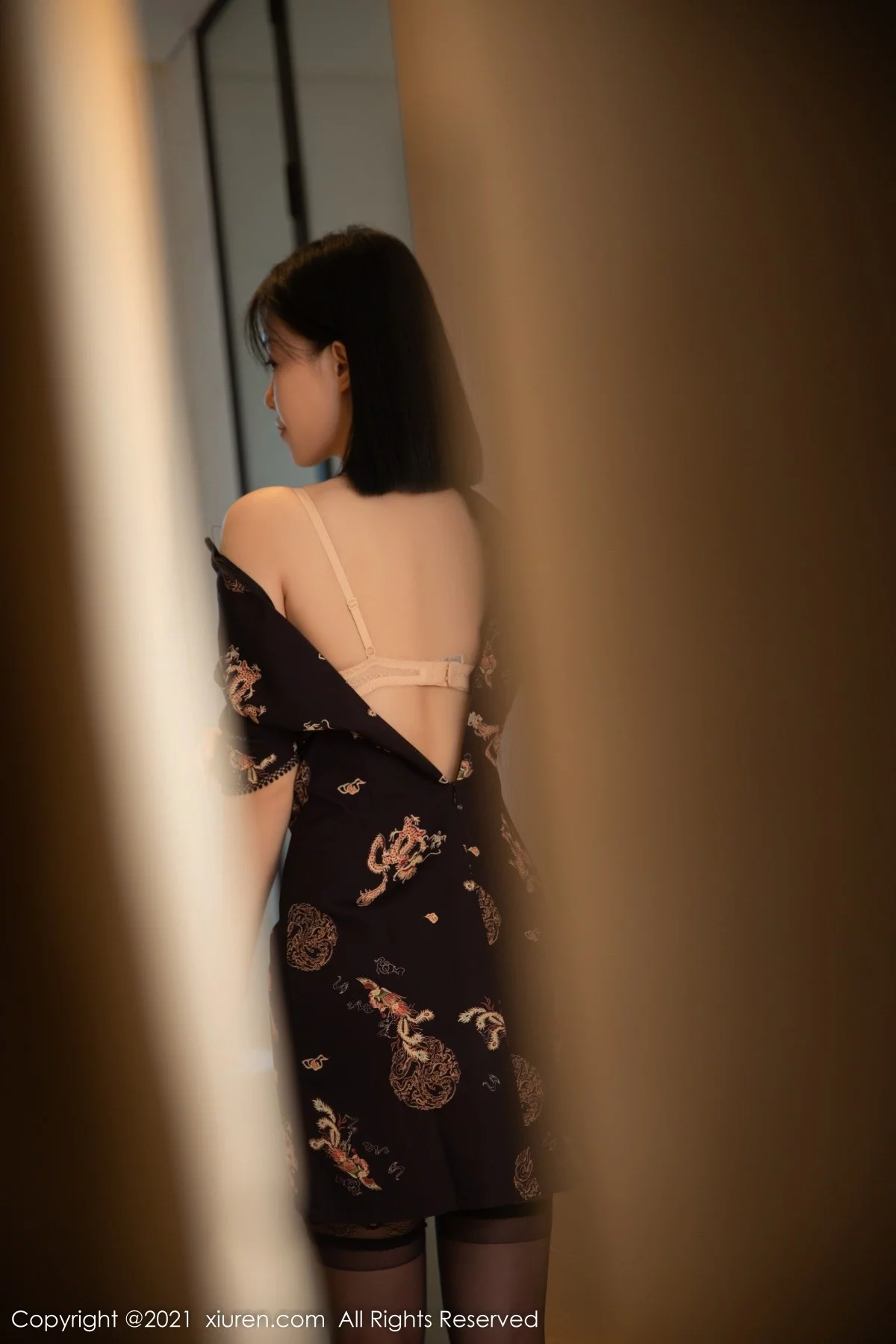 [[XiuRen秀人网]秀人网]No.4334_模特一颗甜蛋黄a黑花裙配精致内衣蕾丝吊袜秀火辣身材诱惑写真79P