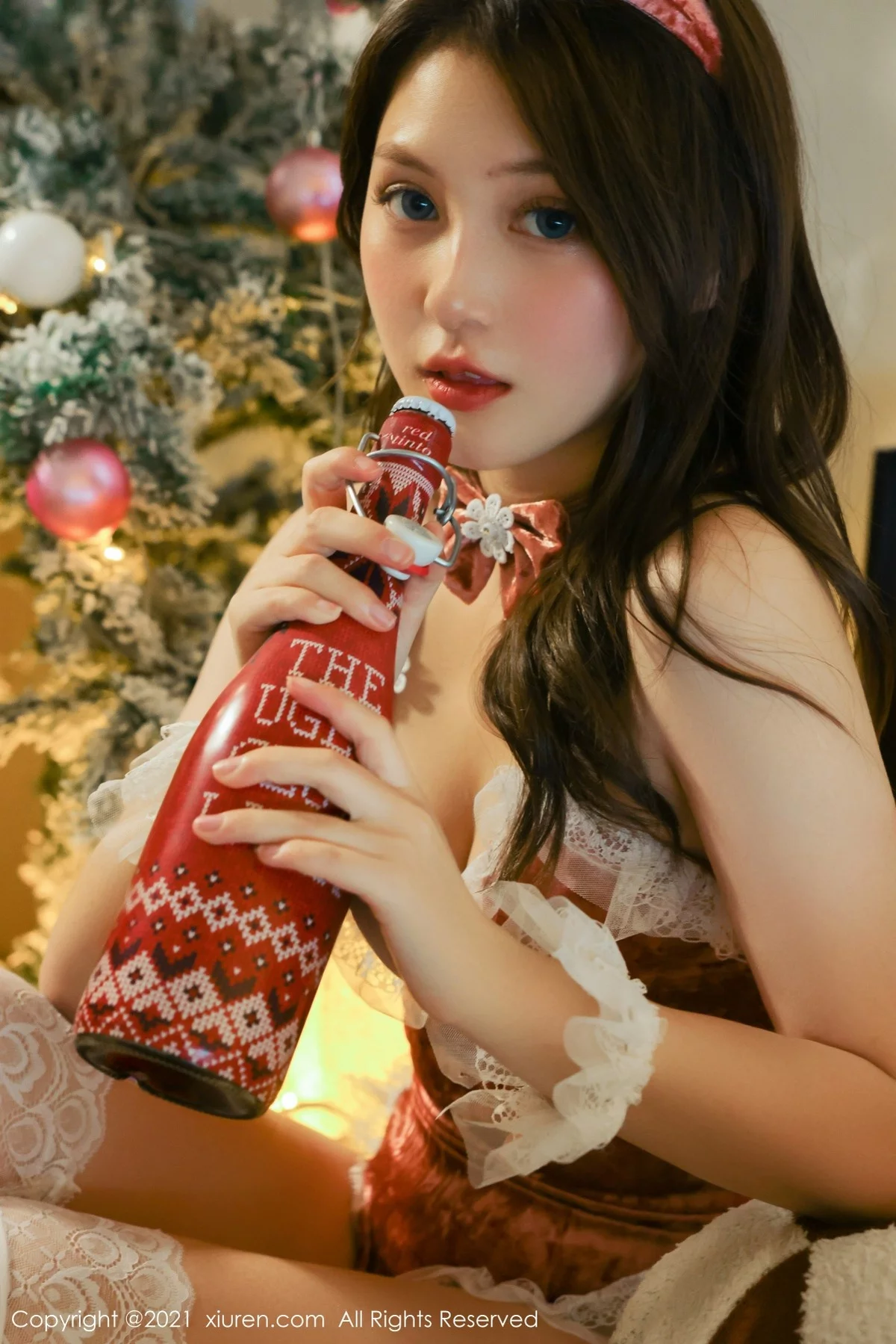 [[XiuRen秀人网]秀人网]No.4340_模特兔妹妹圣诞节主题私房性感高叉连体衣配蕾丝袜迷人诱惑写真53P