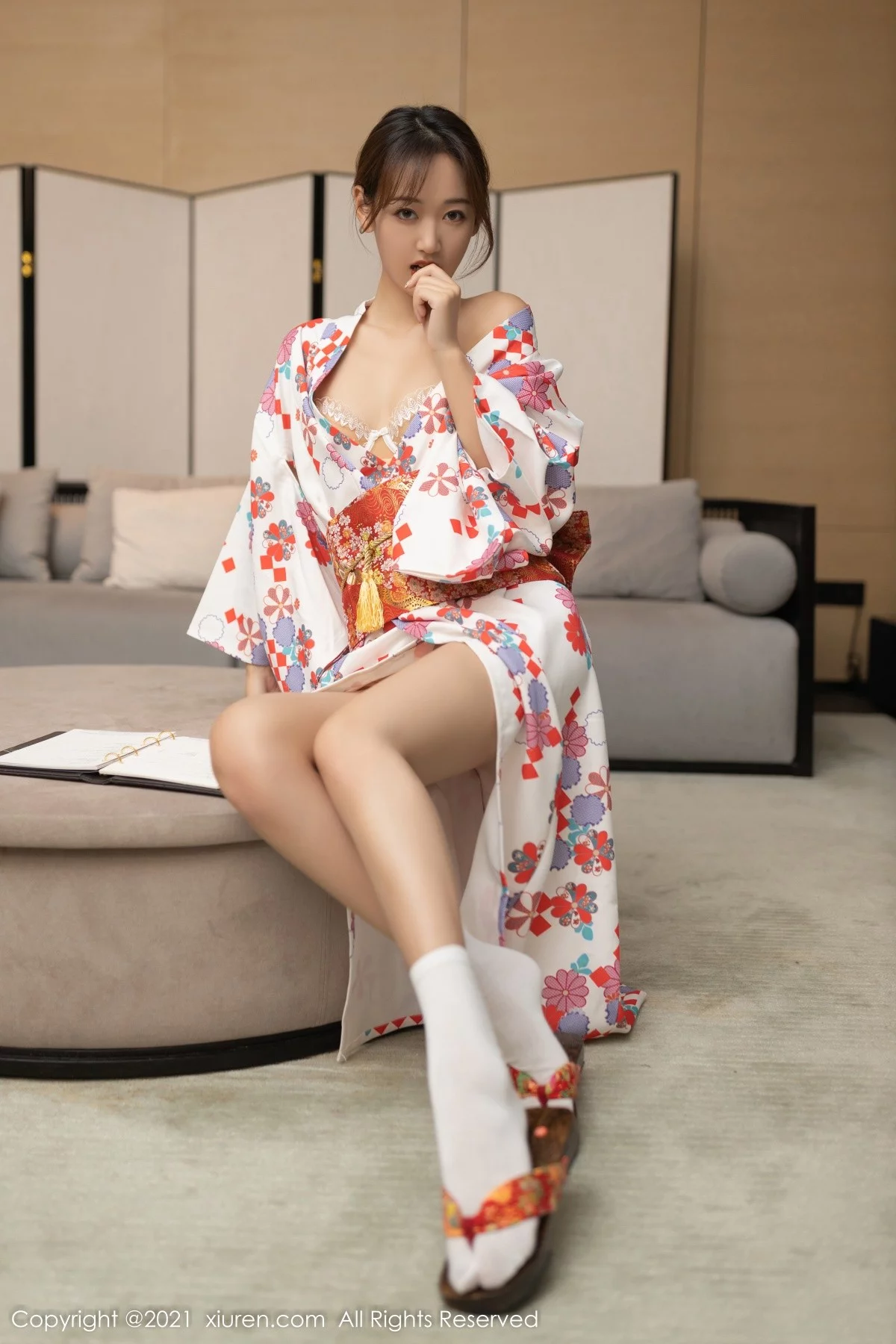 [[XiuRen秀人网]秀人网]No.4349_模特唐安琪江浙沪旅拍日料情景主题脱和服露蕾丝内衣诱惑写真88P