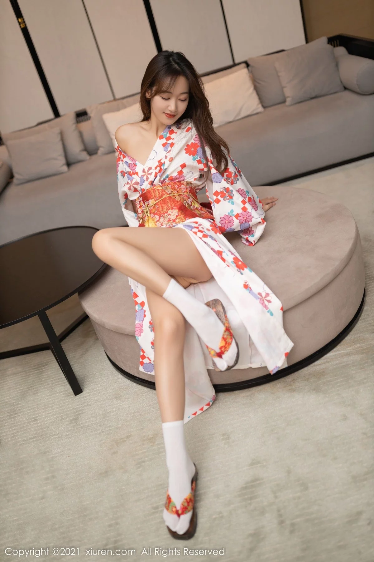 [[XiuRen秀人网]秀人网]No.4349_模特唐安琪江浙沪旅拍日料情景主题脱和服露蕾丝内衣诱惑写真88P