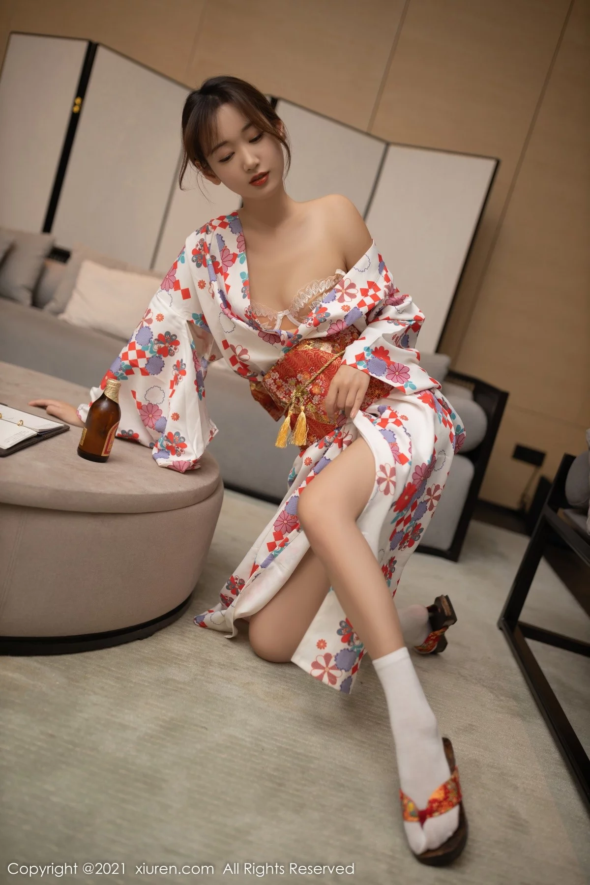 [[XiuRen秀人网]秀人网]No.4349_模特唐安琪江浙沪旅拍日料情景主题脱和服露蕾丝内衣诱惑写真88P