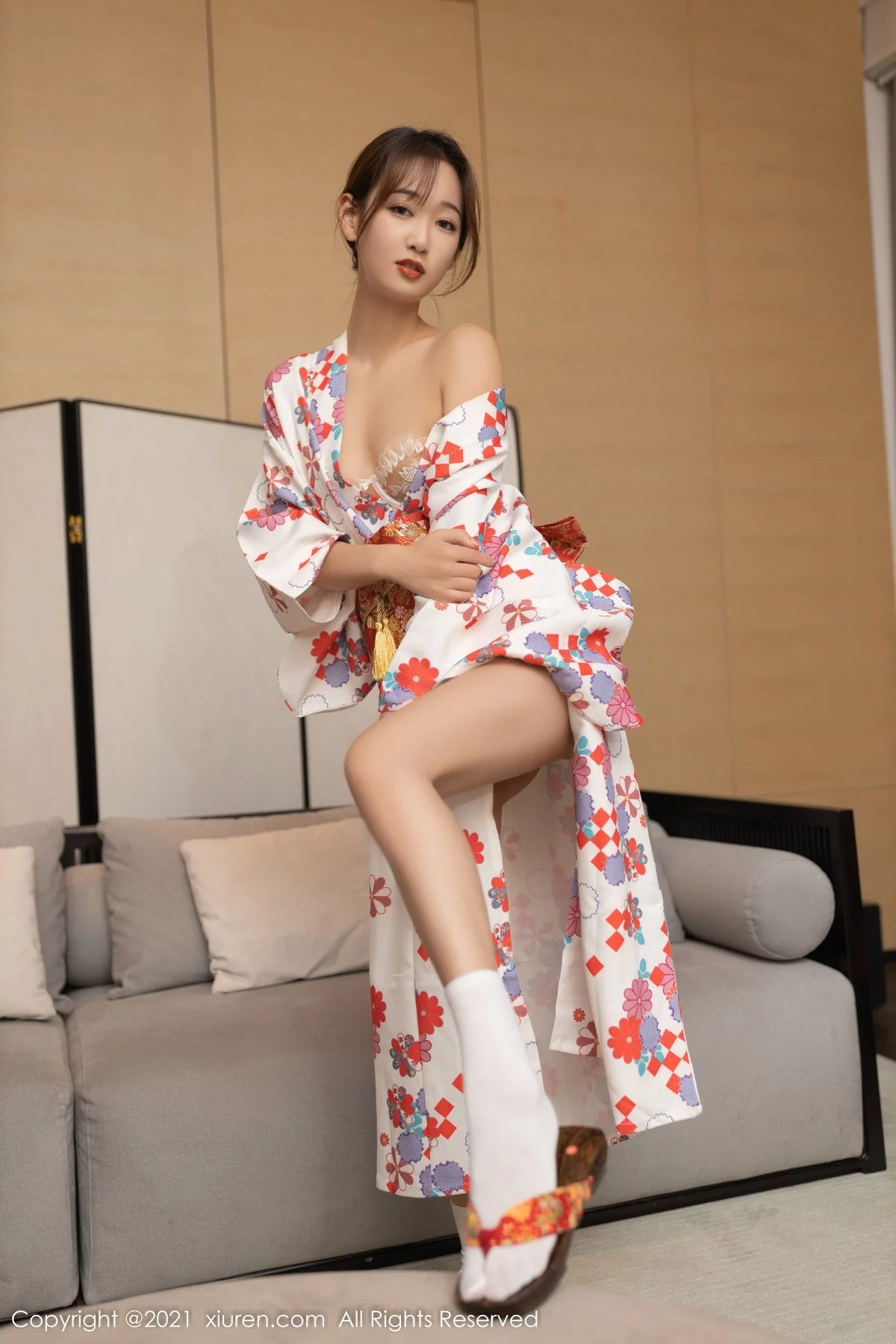 [[XiuRen秀人网]秀人网]No.4349_模特唐安琪江浙沪旅拍日料情景主题脱和服露蕾丝内衣诱惑写真88P