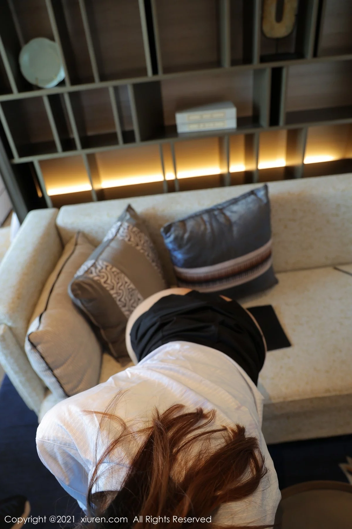 [[XiuRen秀人网]秀人网]No.4247_模特夏沫沫tifa职业秘书OL主题私房情趣捆绑秀完美身材诱惑写真50P