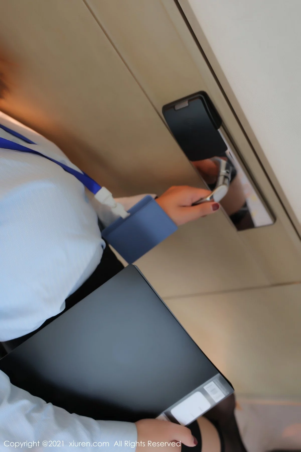 [[XiuRen秀人网]秀人网]No.4247_模特夏沫沫tifa职业秘书OL主题私房情趣捆绑秀完美身材诱惑写真50P