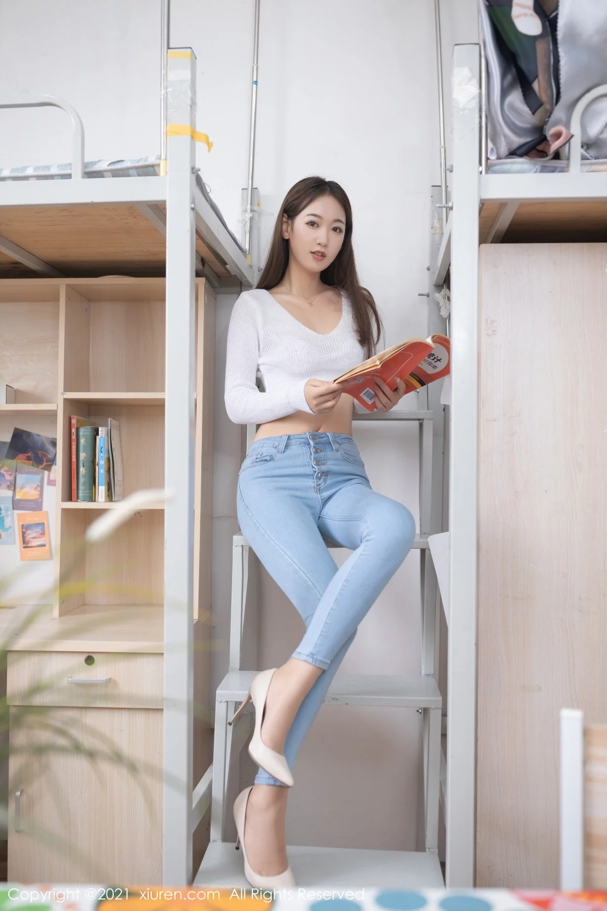 [[XiuRen秀人网]秀人网]No.4250_模特唐安琪江浙沪旅拍寝室高腰服饰配牛仔裤半脱迷人诱惑写真88P