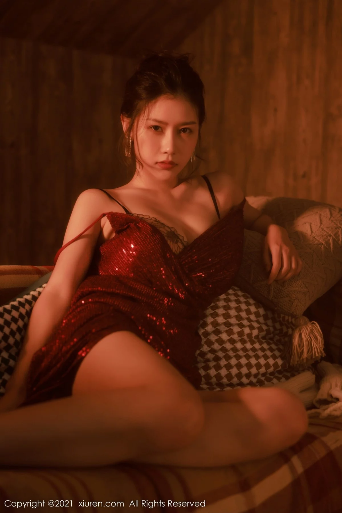 [[XiuRen秀人网]秀人网]No.4357_模特尹甜甜古典油画风主题私房性感内衣配黑丝渔网撩人诱惑写真60P