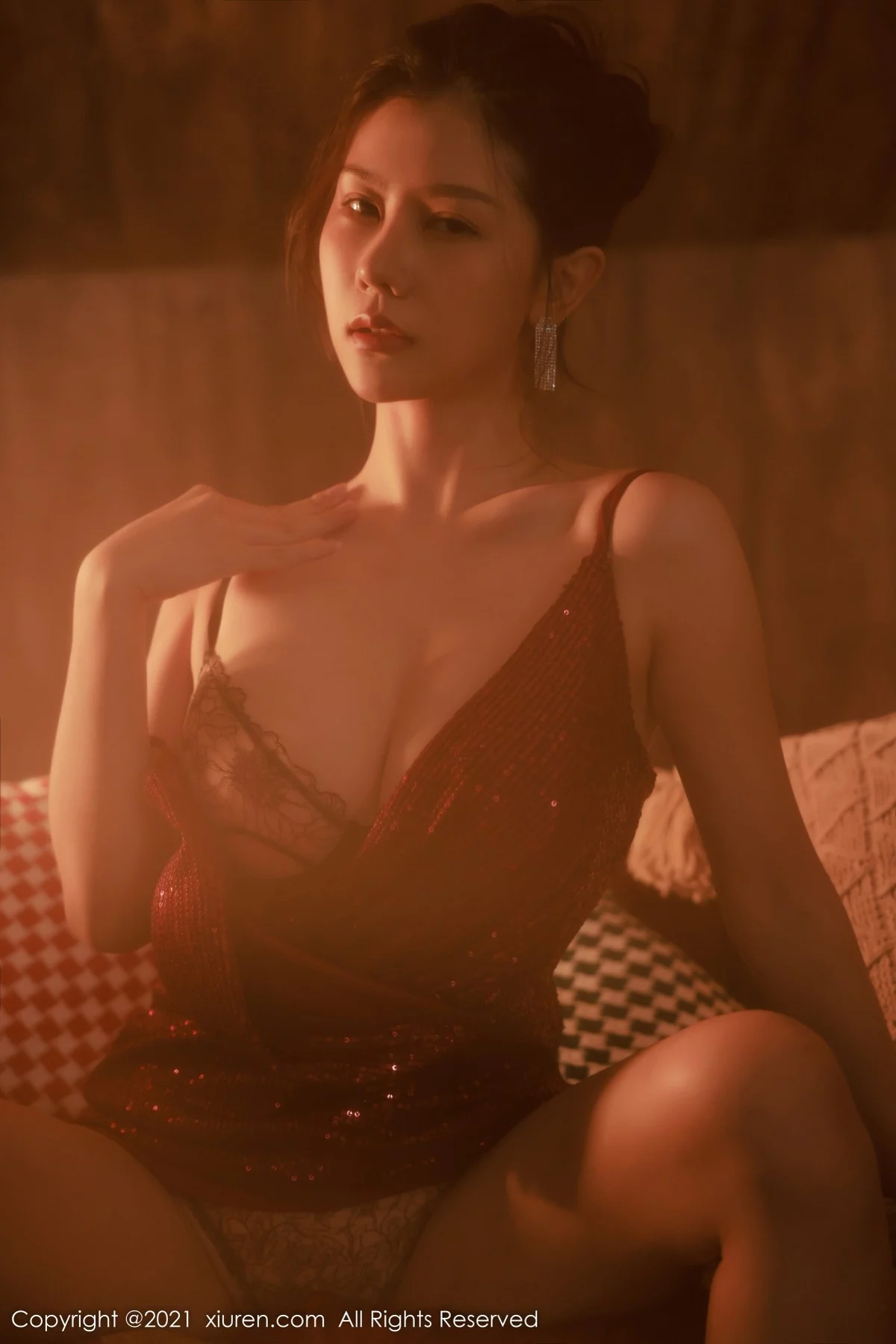 [[XiuRen秀人网]秀人网]No.4357_模特尹甜甜古典油画风主题私房性感内衣配黑丝渔网撩人诱惑写真60P