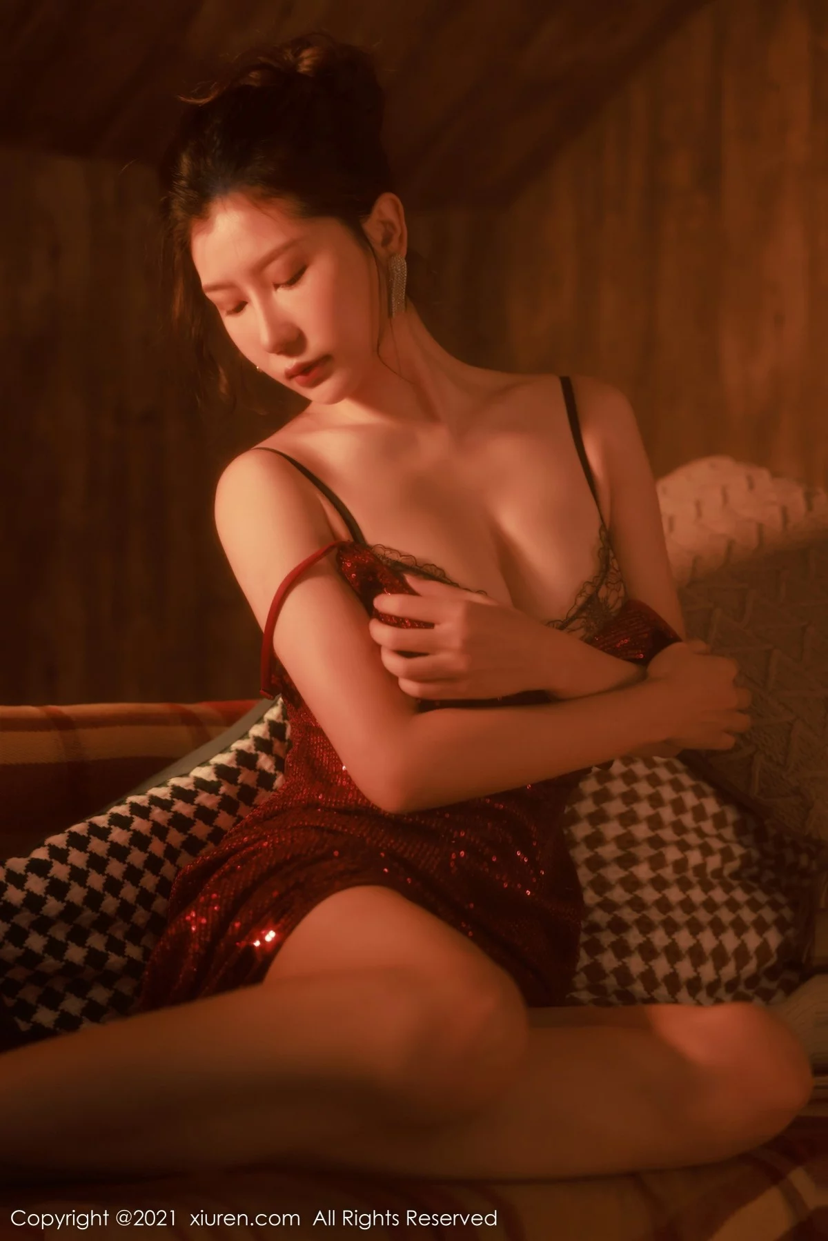 [[XiuRen秀人网]秀人网]No.4357_模特尹甜甜古典油画风主题私房性感内衣配黑丝渔网撩人诱惑写真60P