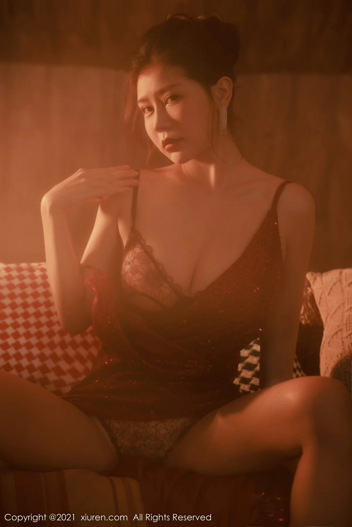 [[XiuRen秀人网]秀人网]No.4357_模特尹甜甜古典油画风主题私房性感内衣配黑丝渔网撩人诱惑写真60P