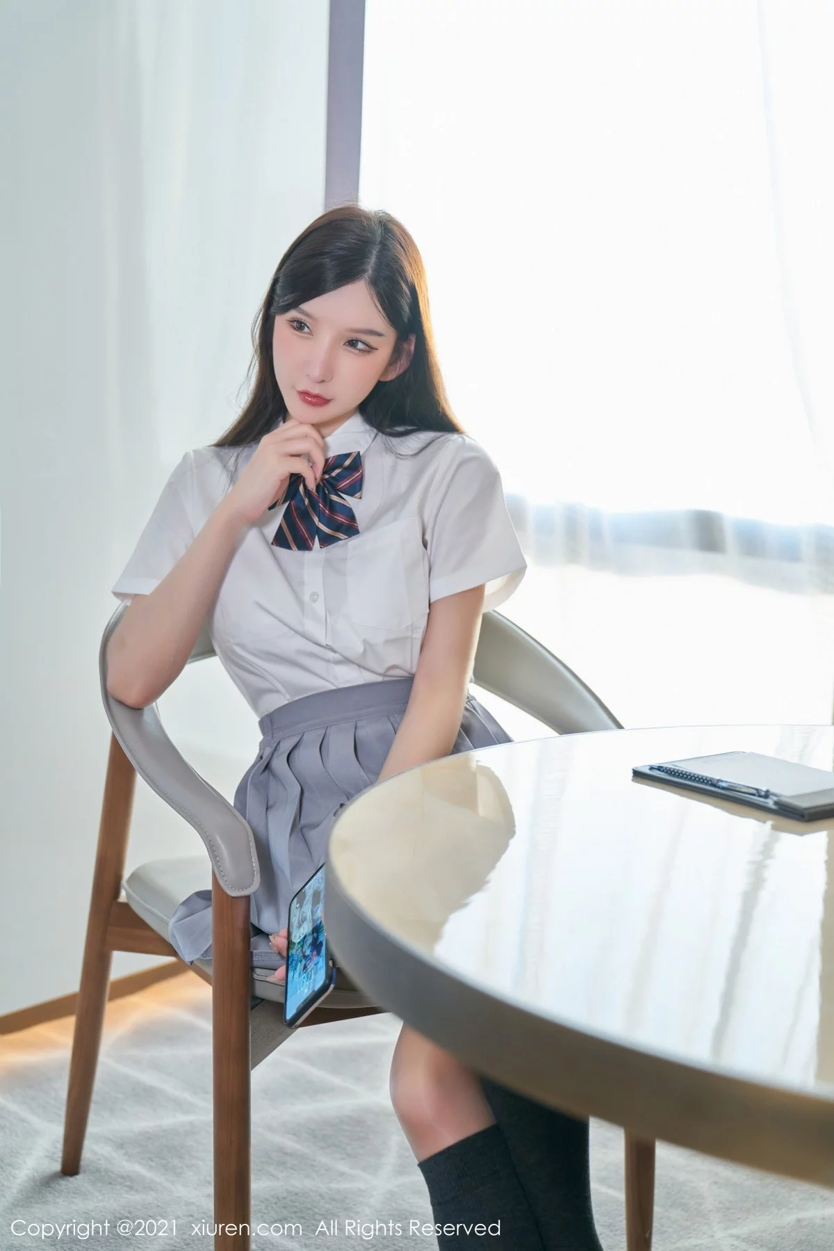 [[XiuRen秀人网]秀人网]No.4258_女神周于希Sandy惩罚游戏主题性感百褶裙下闪亮肉丝诱惑写真88P