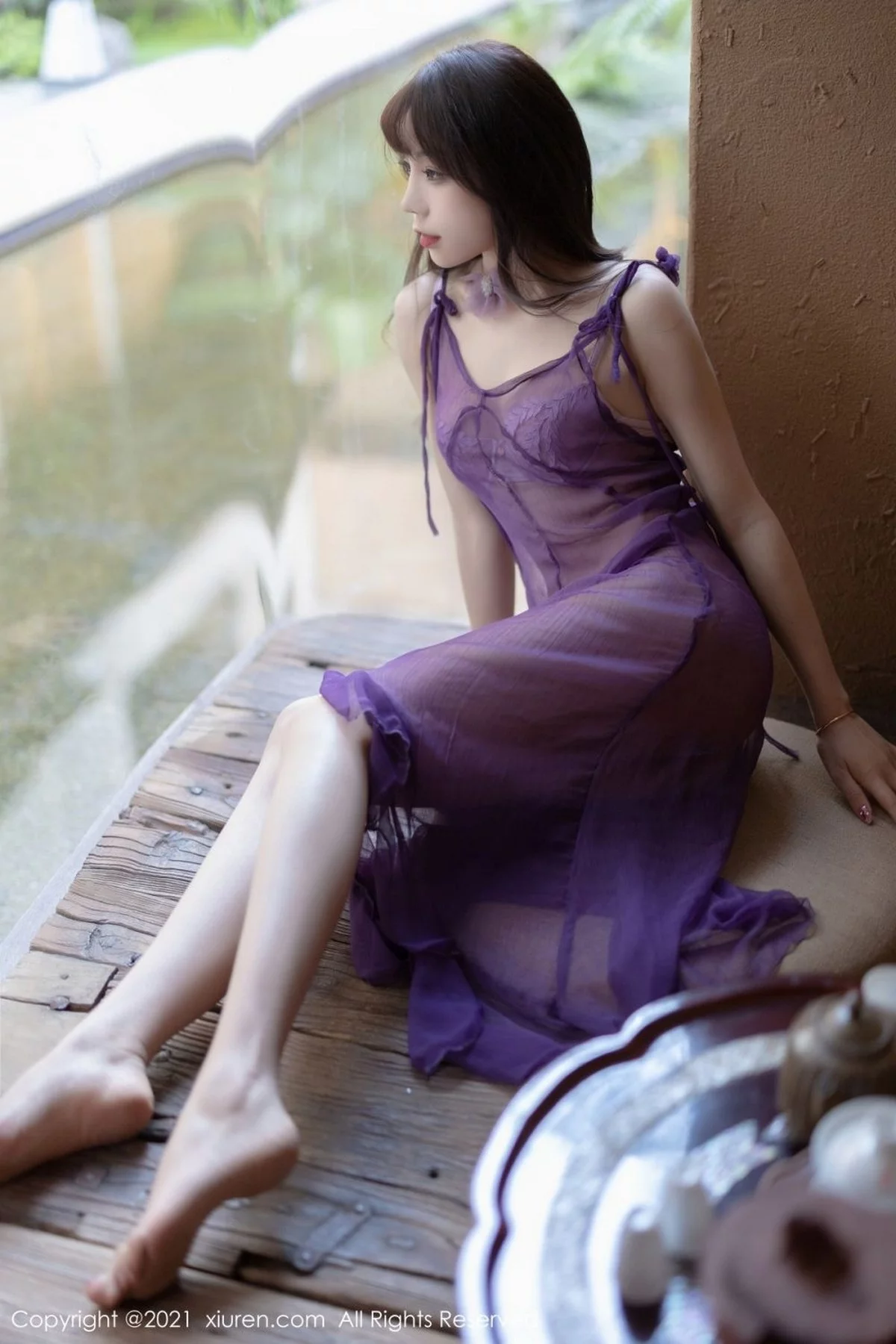 [[XiuRen秀人网]秀人网]No.4410_女神芝芝Booty私房床上脱紫色轻纱长裙露蕾丝内衣迷人诱惑写真78P