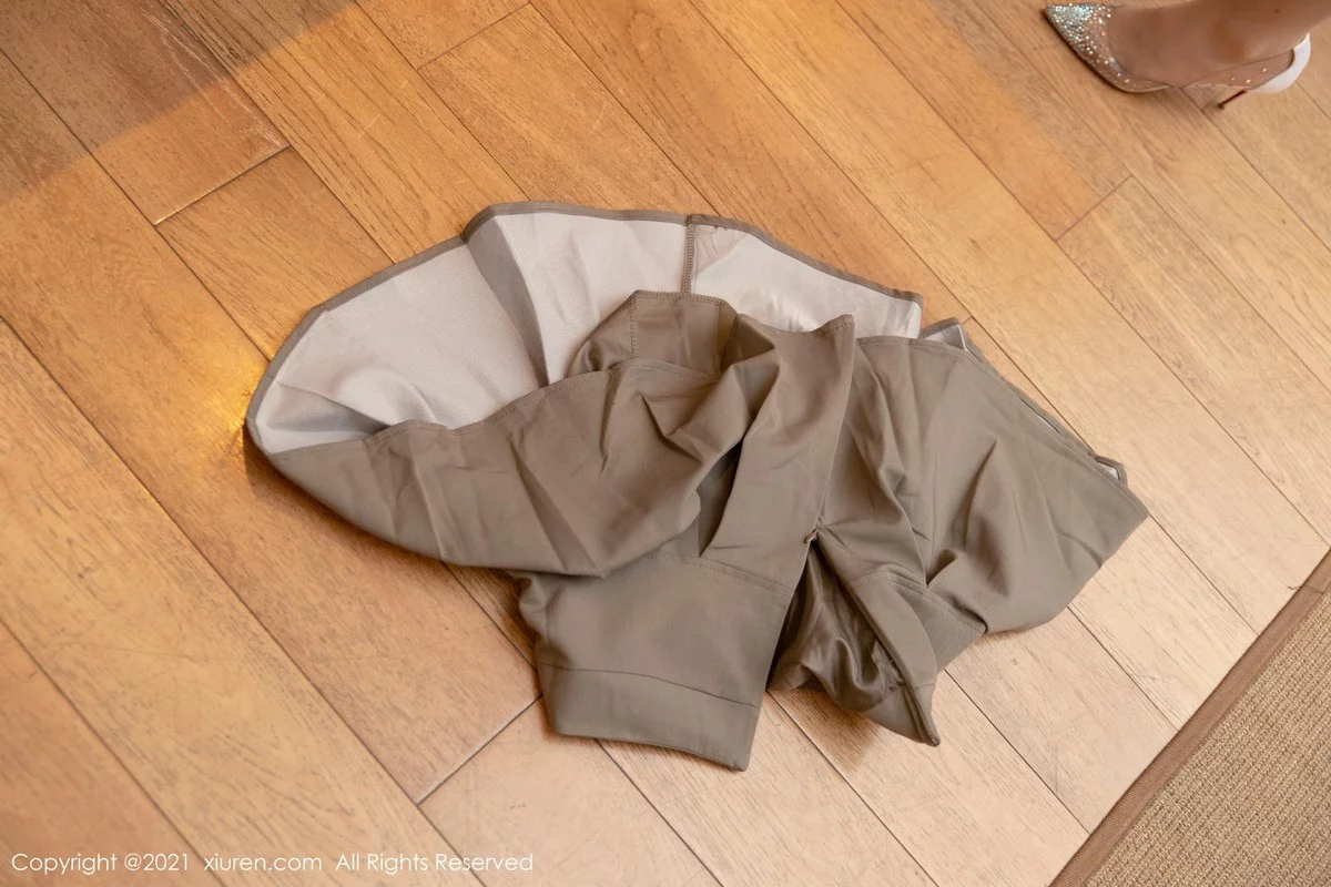 [[XiuRen秀人网]秀人网]No.4412_女神朱可儿＆熊小诺合集主题私房性感姐妹花撩人姿势诱惑写真95P