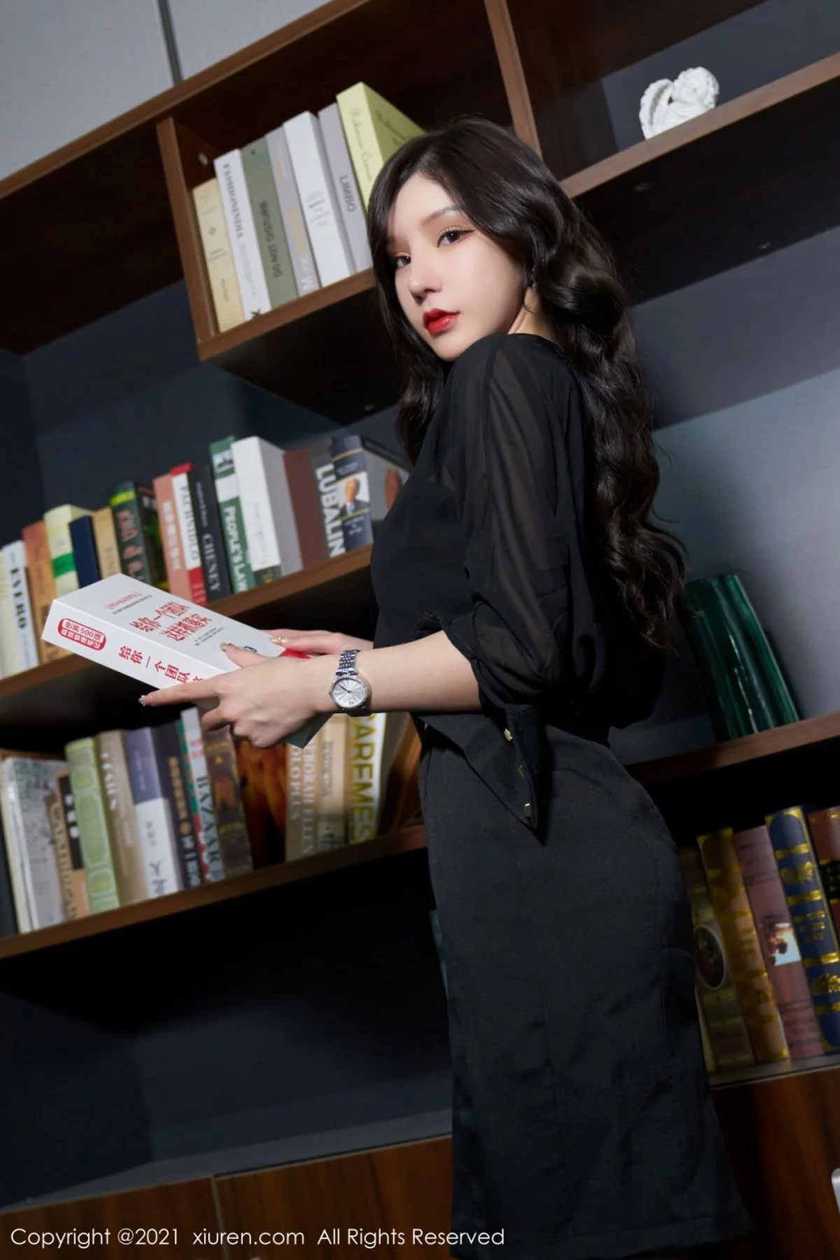 [[XiuRen秀人网]秀人网]No.4416_女神周于希Sally私房脱黑色轻透上衣露性感内衣极致妩媚写真90P