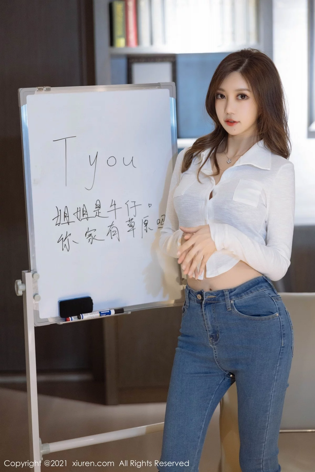 [[XiuRen秀人网]秀人网]No.4415_女神绮里嘉ula元旦心愿回馈主题性感服饰秀完美身材诱惑写真121P