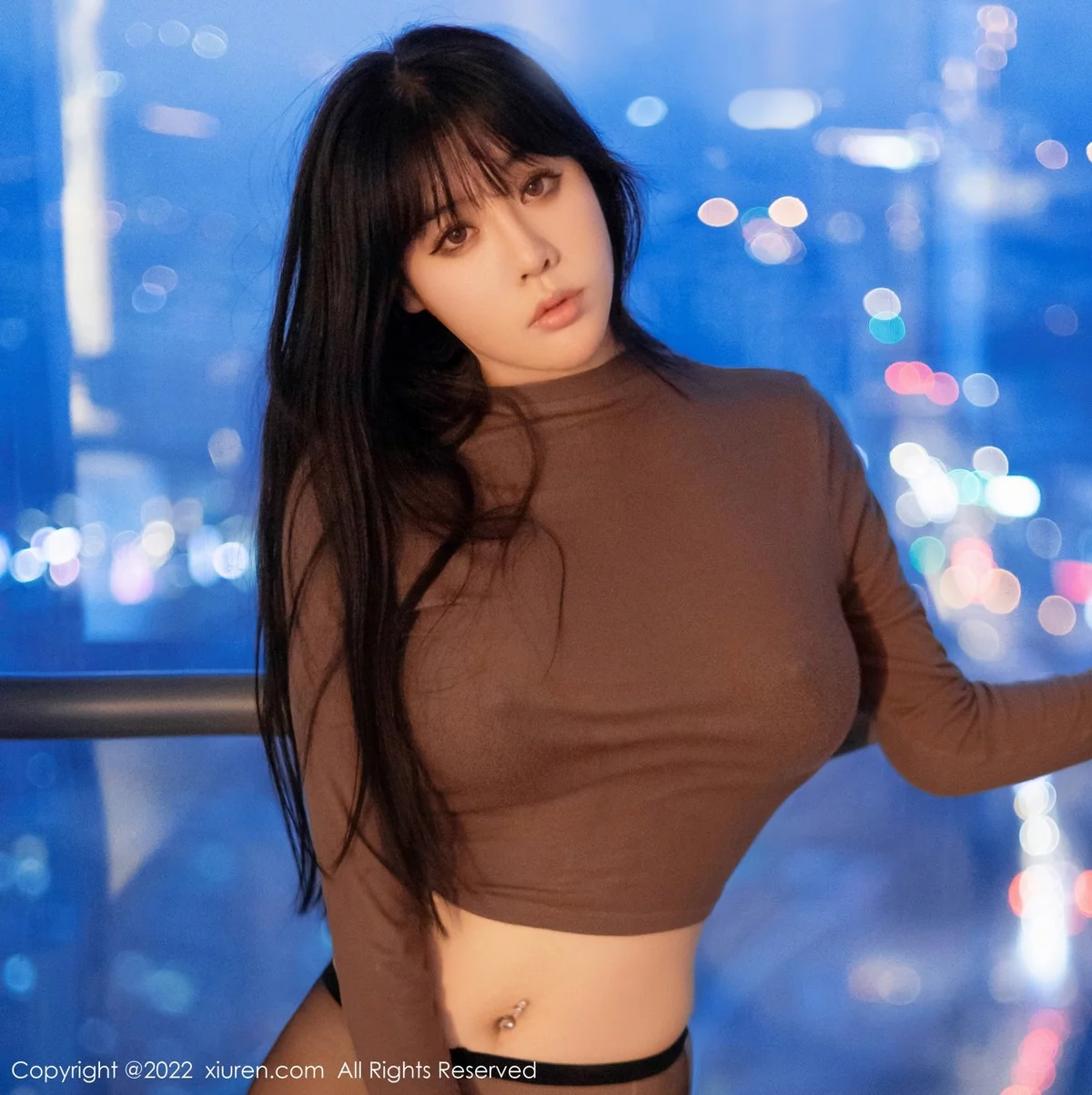 [[XiuRen秀人网]秀人网]No.4418_模特徐媛媛私房脱咖啡色长裙露开档无内黑丝裤袜惹火诱惑写真42P