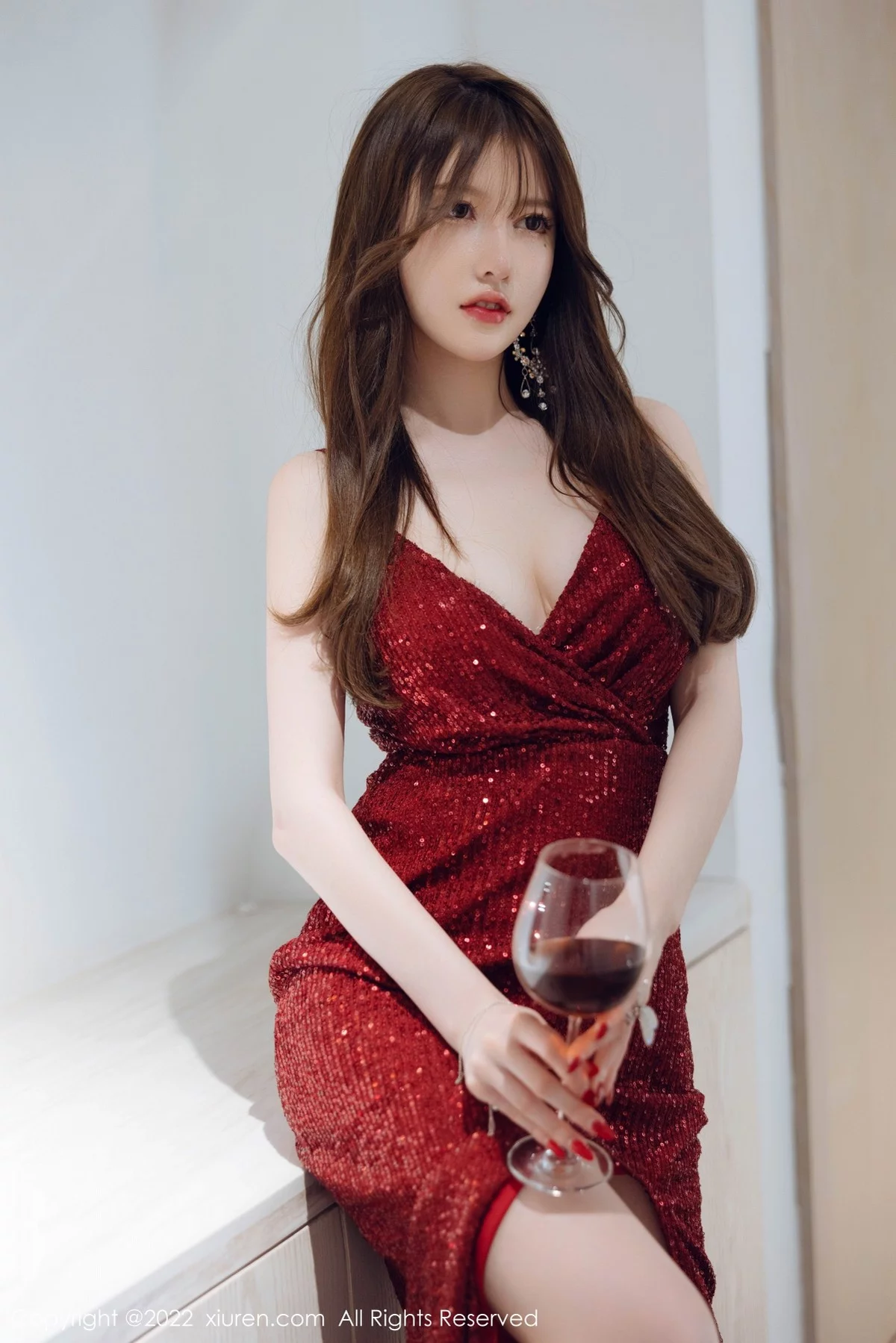 [[XiuRen秀人网]秀人网]No.4429_模特美桃酱私房性感红色低胸长裙配超薄肉丝秀完美身材诱惑写真60P