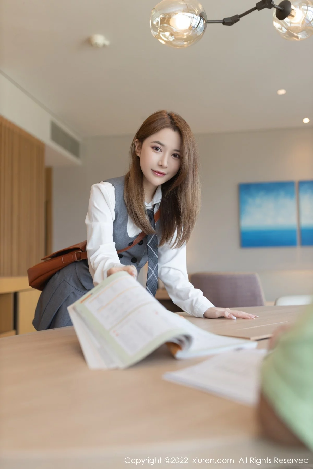 [[XiuRen秀人网]秀人网]No.4436_模特鱼子酱Fish私房脱JK制服露轻透情趣内衣秀完美身材诱惑写真75P