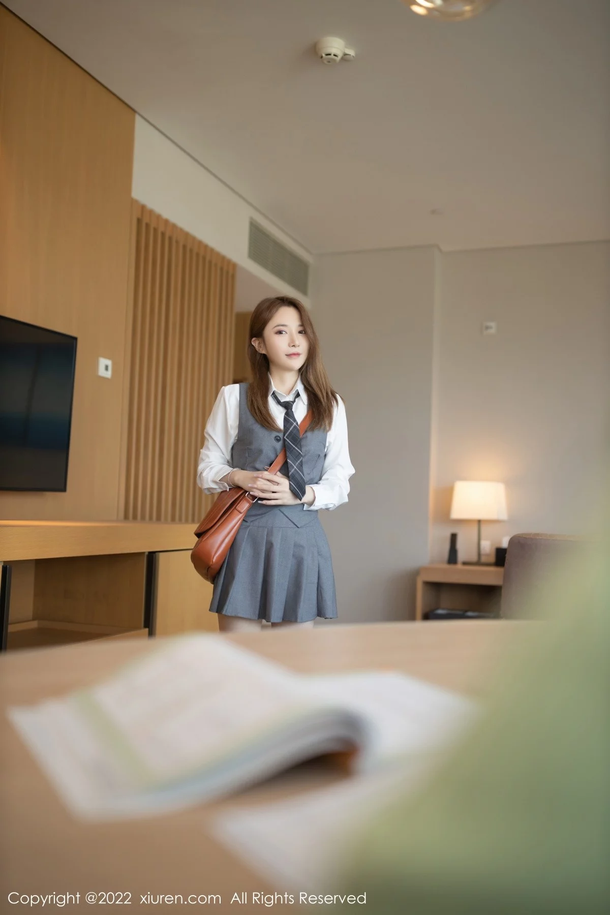 [[XiuRen秀人网]秀人网]No.4436_模特鱼子酱Fish私房脱JK制服露轻透情趣内衣秀完美身材诱惑写真75P