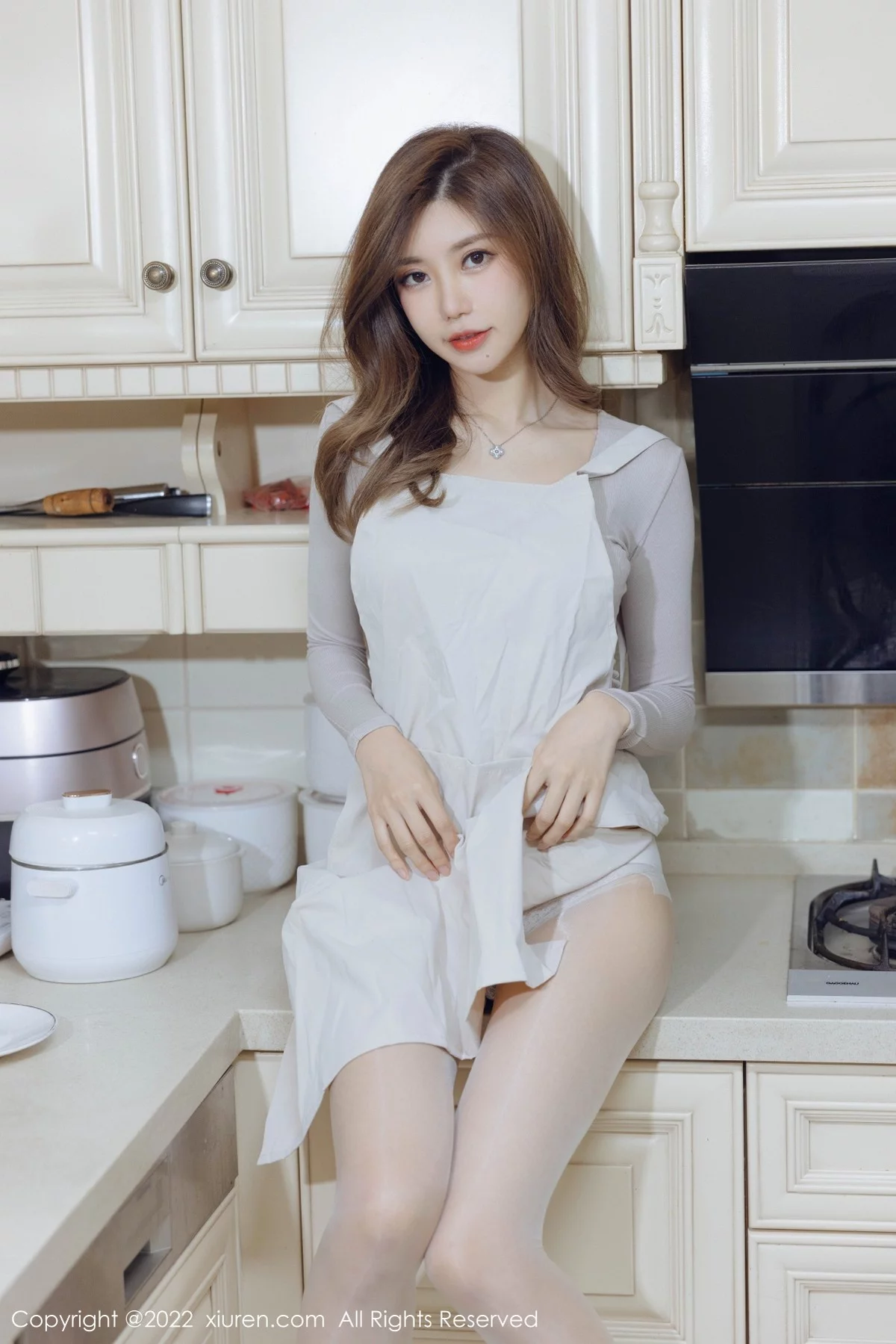 [[XiuRen秀人网]秀人网]No.4438_女神绮里嘉ula厨娘主题半脱露性感内衣配开档白丝完美诱惑写真62P