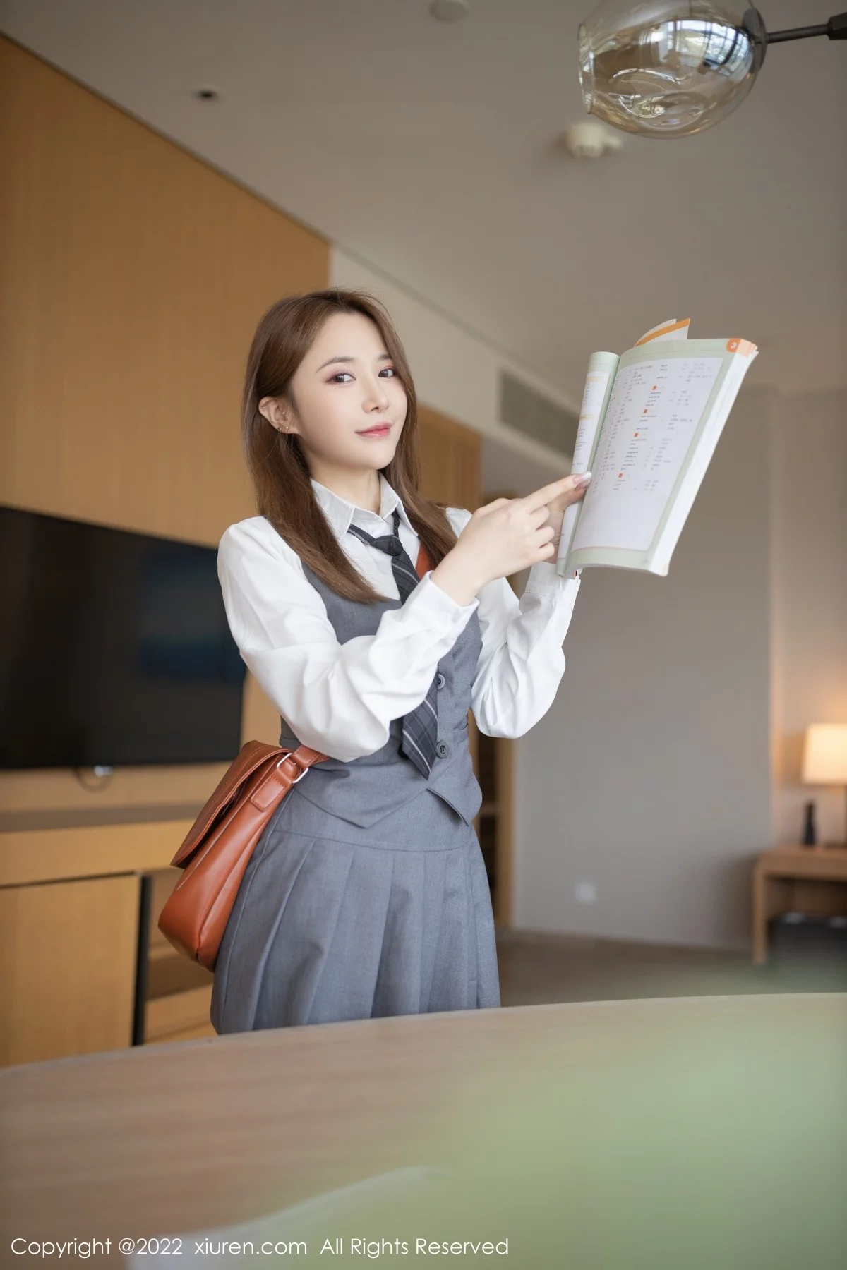 [[XiuRen秀人网]秀人网]No.4436_模特鱼子酱Fish私房脱JK制服露轻透情趣内衣秀完美身材诱惑写真75P