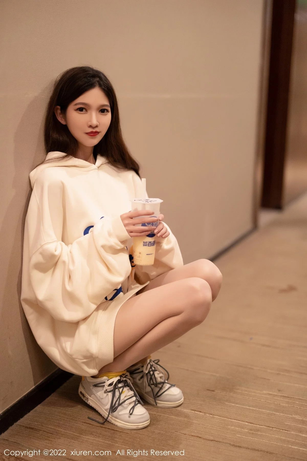 [[XiuRen秀人网]秀人网]No.4451_模特程程程私房半脱露白色蕾丝情趣连体衣秀火辣身材诱惑写真101P