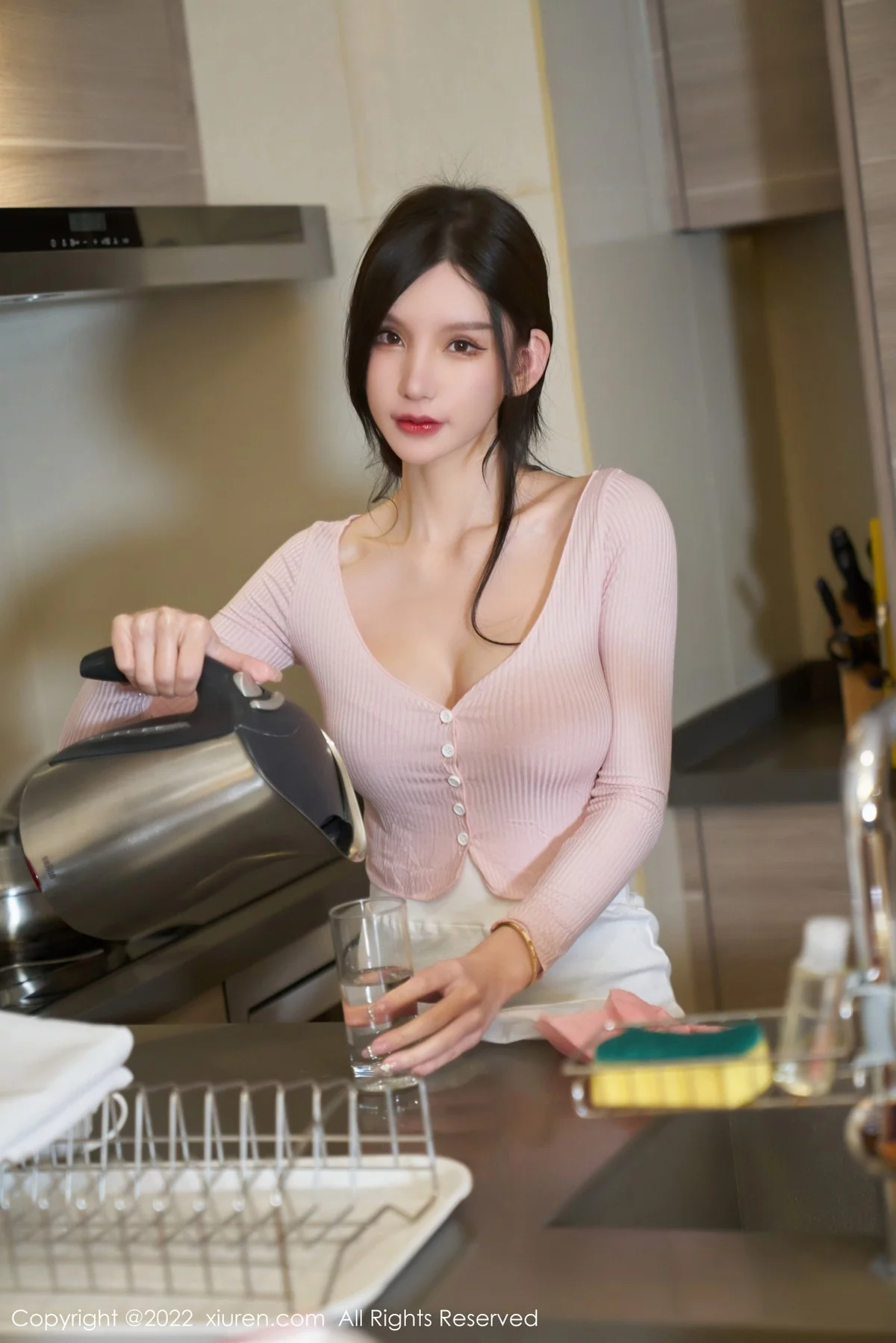 [[XiuRen秀人网]秀人网]No.4468_女神周于希Sally女佣角色主题粉色情趣服饰秀惹火身材诱惑写真81P