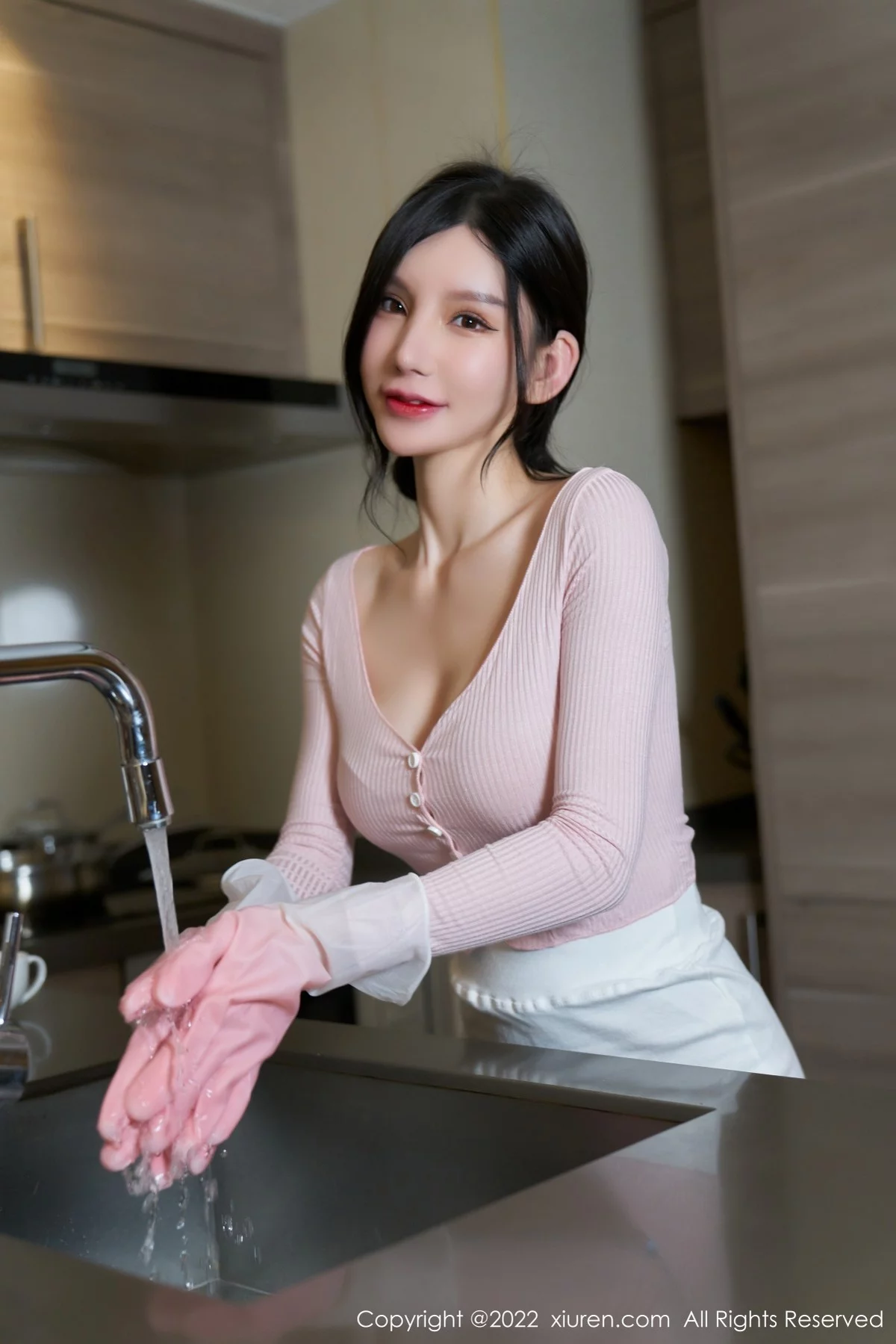 [[XiuRen秀人网]秀人网]No.4468_女神周于希Sally女佣角色主题粉色情趣服饰秀惹火身材诱惑写真81P