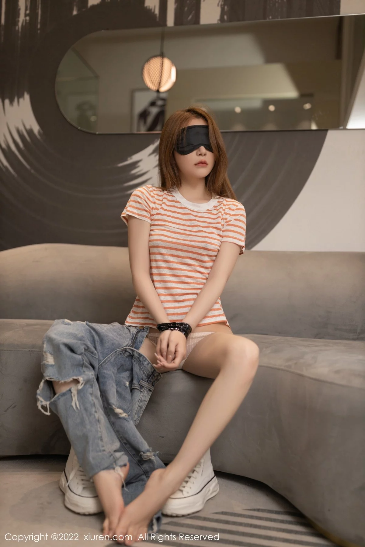 [[XiuRen秀人网]秀人网]No.4466_模特鱼子酱Fish情趣捆绑情节主题脱牛仔裤露翘臀惹火诱惑写真80P