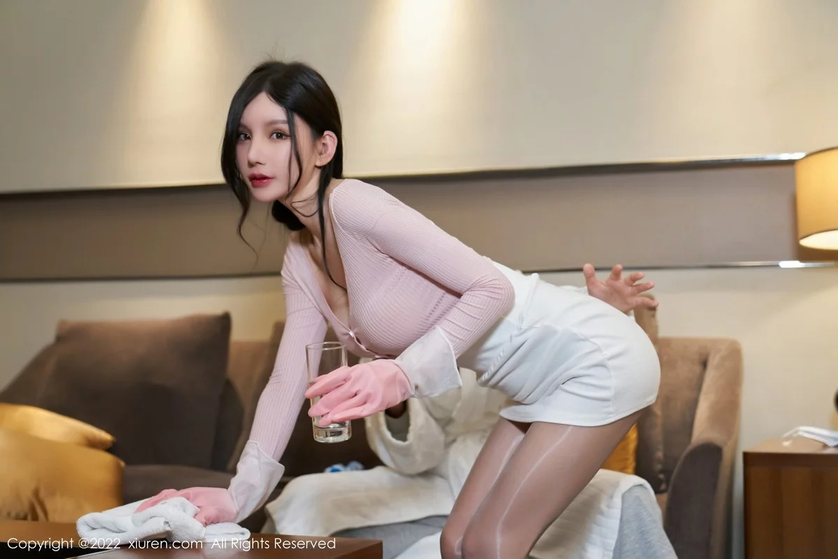 [[XiuRen秀人网]秀人网]No.4468_女神周于希Sally女佣角色主题粉色情趣服饰秀惹火身材诱惑写真81P