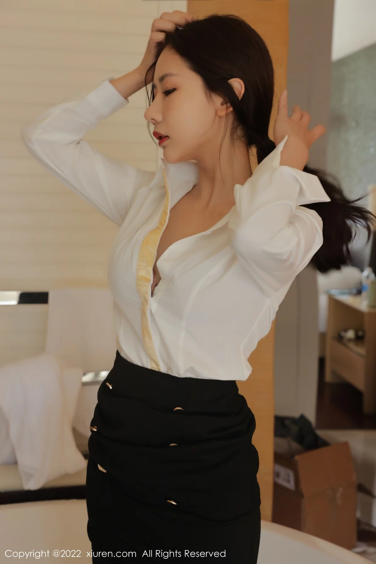 [[XiuRen秀人网]秀人网]No.4472_模特尹甜甜三亚旅拍浴室薄透衬衫配无内黑丝湿身惹火诱惑写真82P