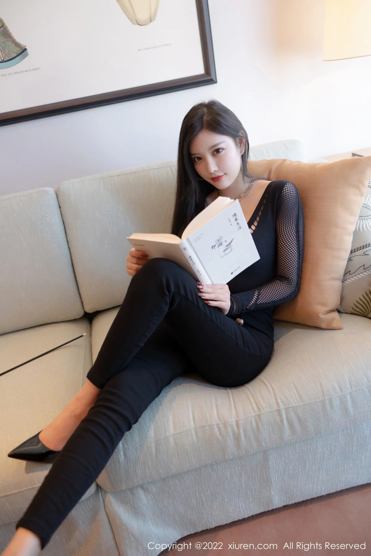 [[XiuRen秀人网]秀人网]No.4480_女神杨晨晨Yome清爽黑色镂空上衣半脱秀丰满身材撩人诱惑写真75P