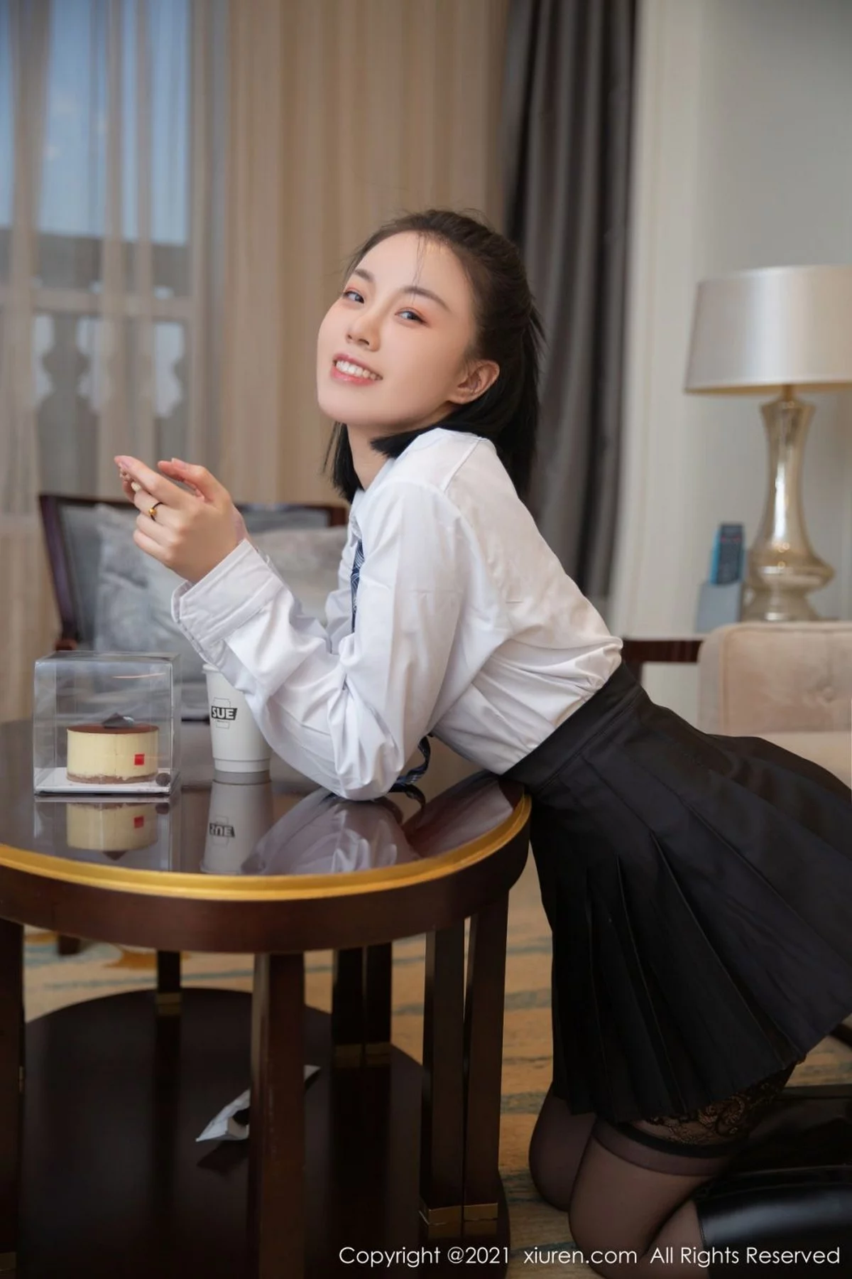 [[XiuRen秀人网]秀人网]No.4364_模特一颗甜蛋黄a私房脱白衬衣黑短裙露蕾丝吊袜撩人诱惑写真78P