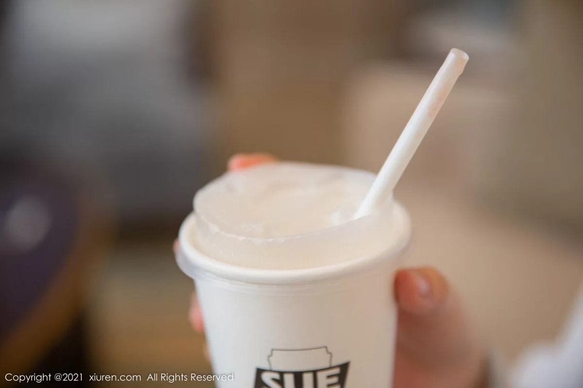 [[XiuRen秀人网]秀人网]No.4364_模特一颗甜蛋黄a私房脱白衬衣黑短裙露蕾丝吊袜撩人诱惑写真78P