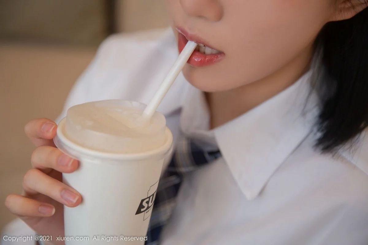 [[XiuRen秀人网]秀人网]No.4364_模特一颗甜蛋黄a私房脱白衬衣黑短裙露蕾丝吊袜撩人诱惑写真78P