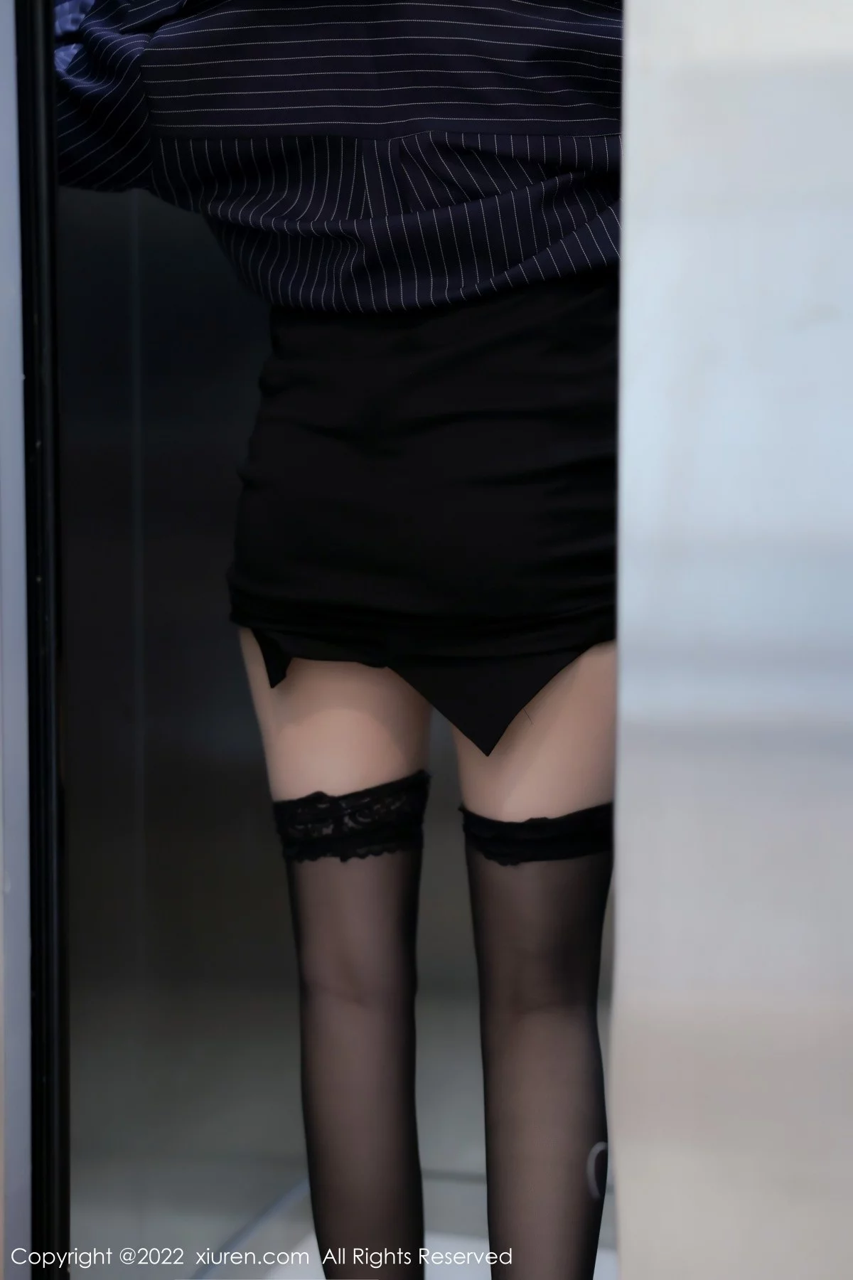 [[XiuRen秀人网]秀人网]No.4513_模特Summer宝宝电梯间主题脱衬衫露蕾丝内衣蕾丝袜魅惑写真66P