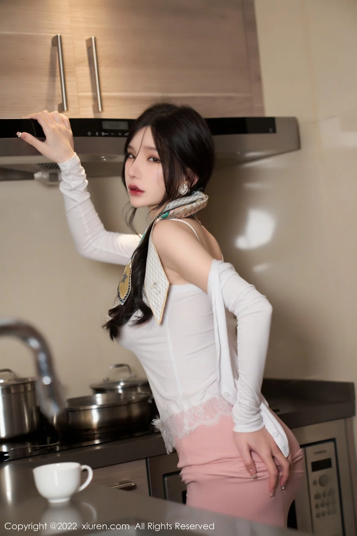 [[XiuRen秀人网]秀人网]No.4517_女神周于希Sally情节拍摄白色收身上衣配粉色裙子完美诱惑写真98P