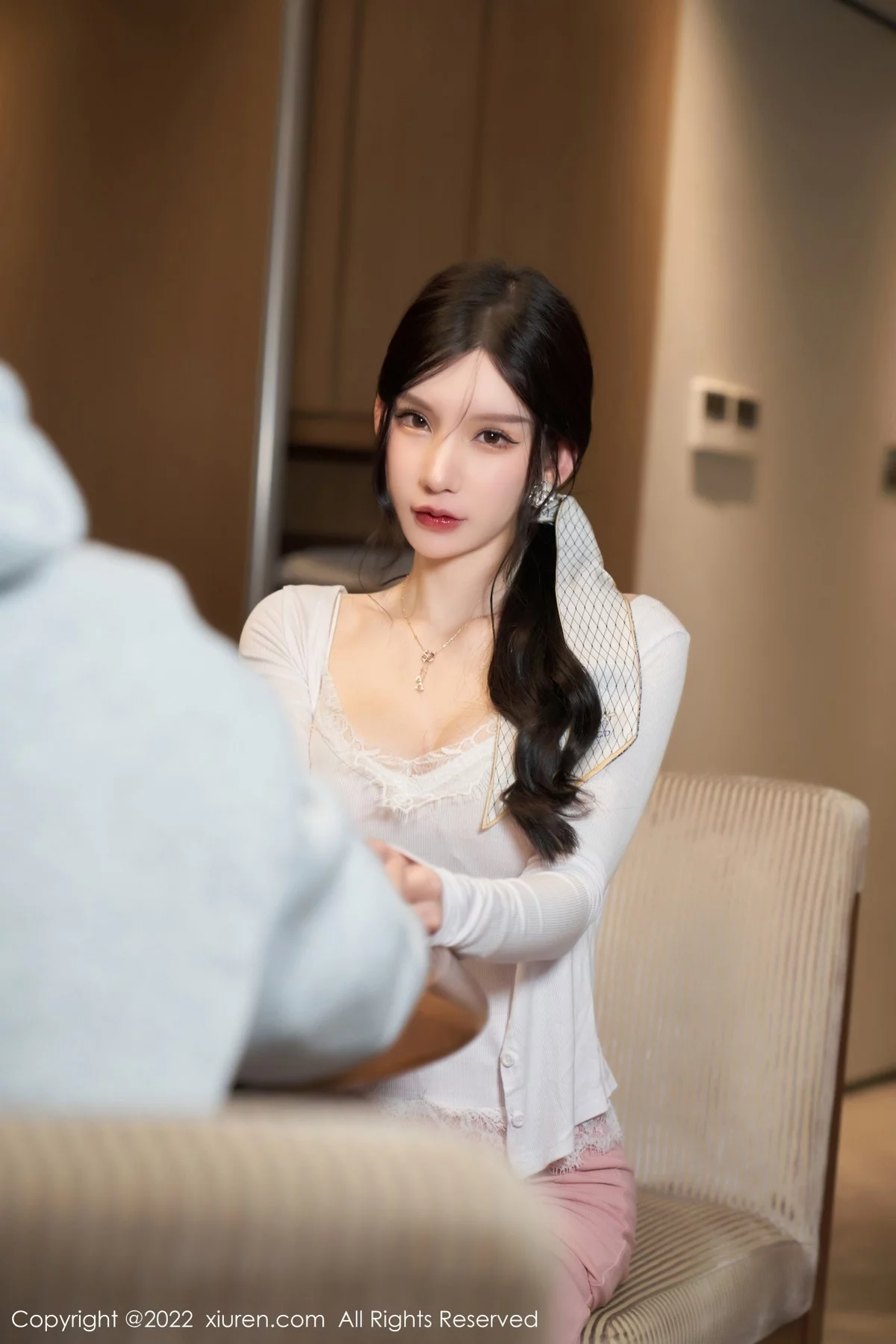 [[XiuRen秀人网]秀人网]No.4517_女神周于希Sally情节拍摄白色收身上衣配粉色裙子完美诱惑写真98P